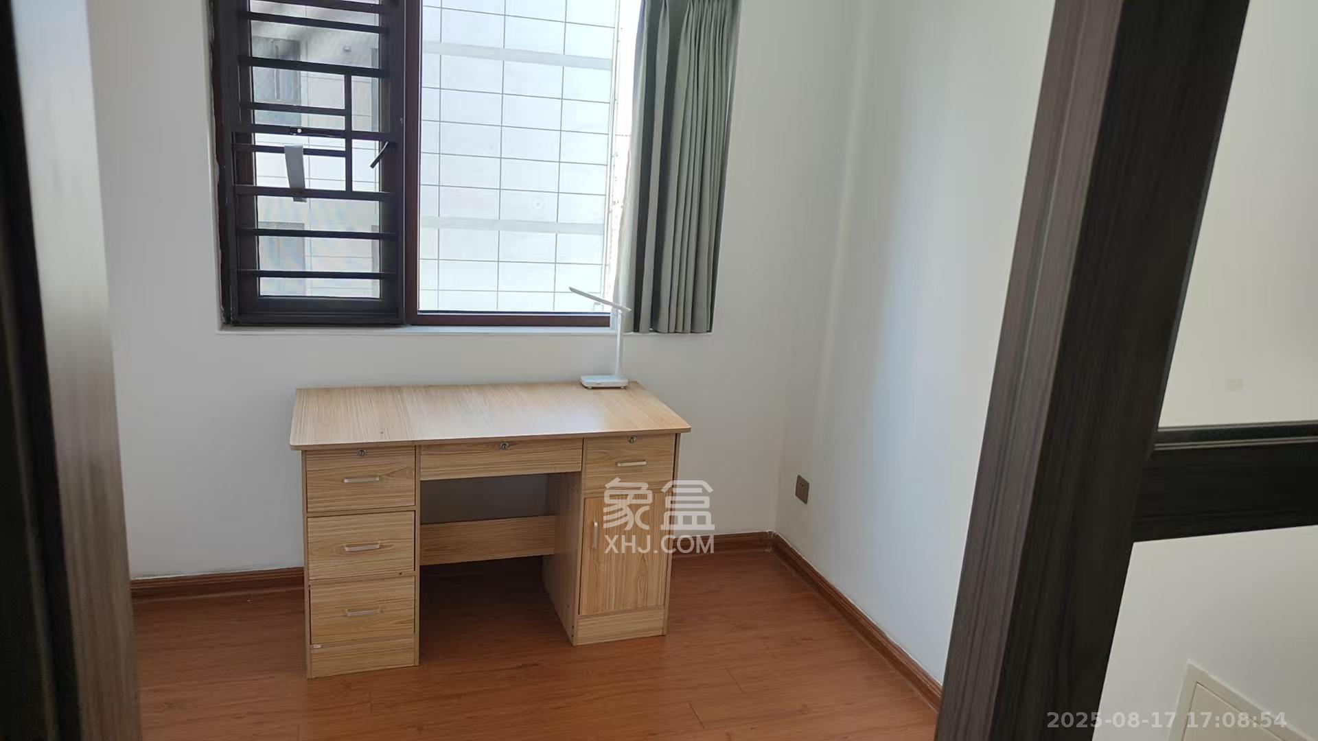 碧桂园星城首府  4室2厅2卫    3500.0元/月室内图