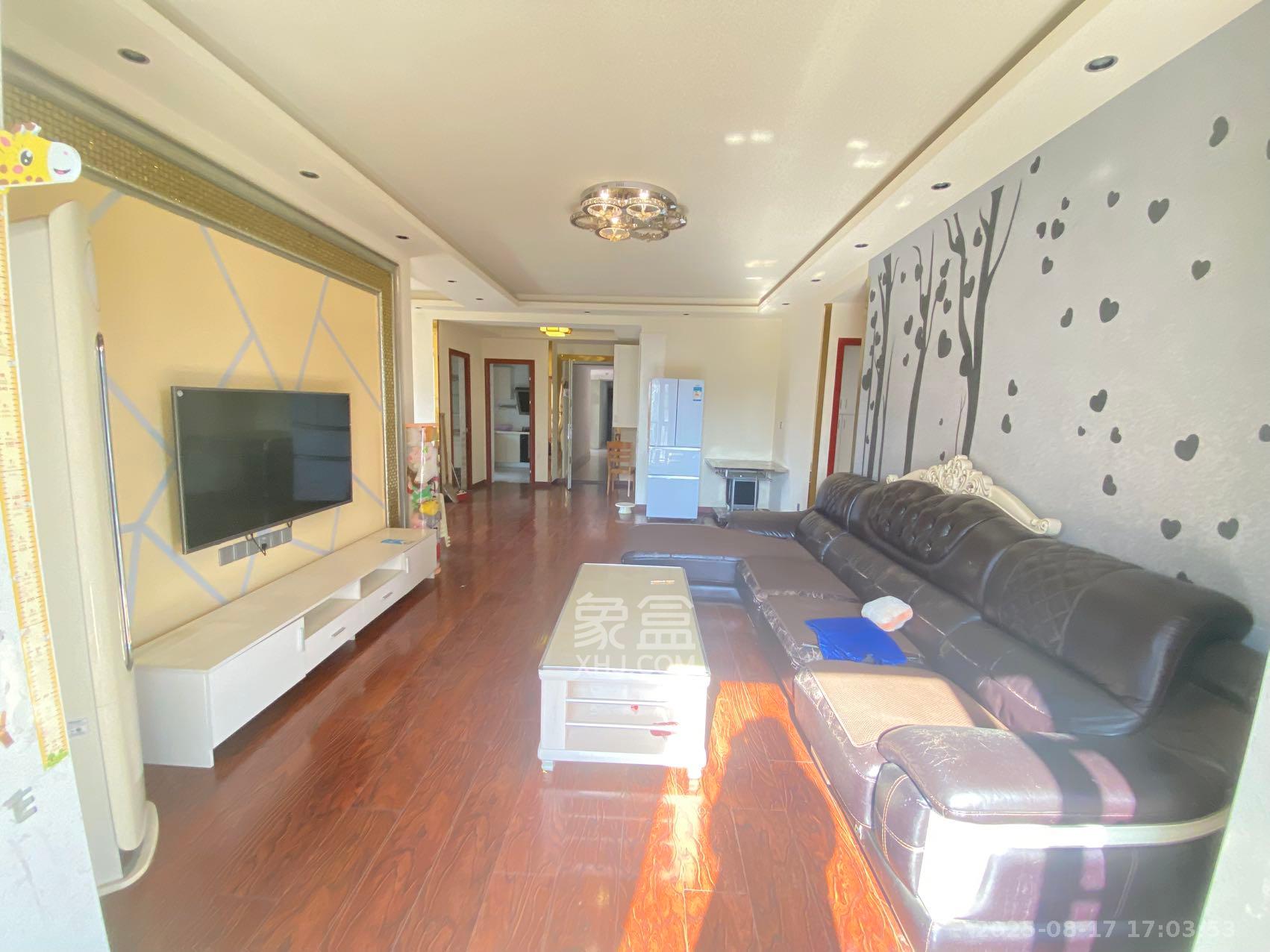 怡海星城 3室2厅1卫 1800.0元/月 怡海星城 3室2厅1卫 1800.0元/月室内图