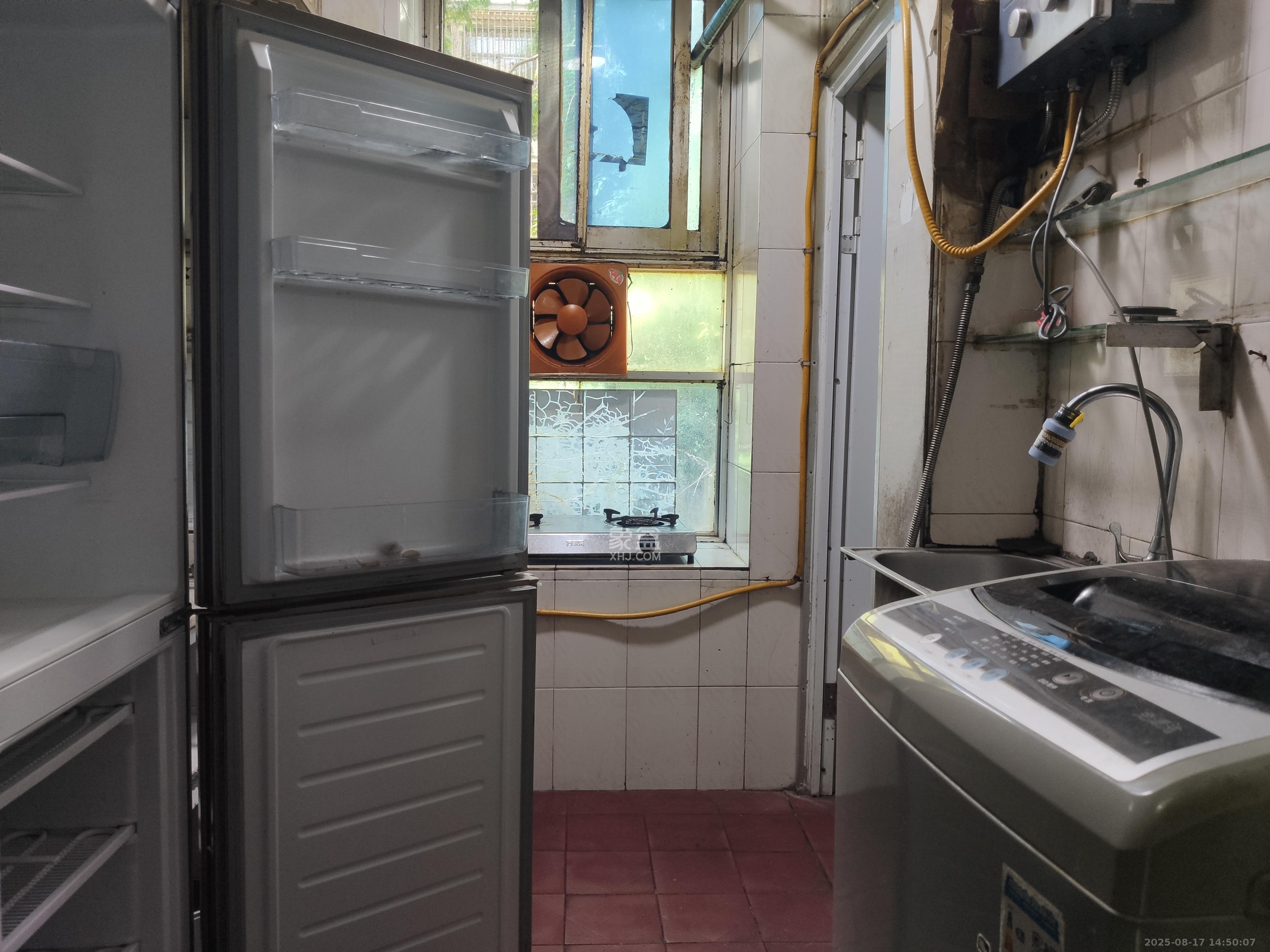 五一东村  1室1厅1卫    1300.0元/月室内图