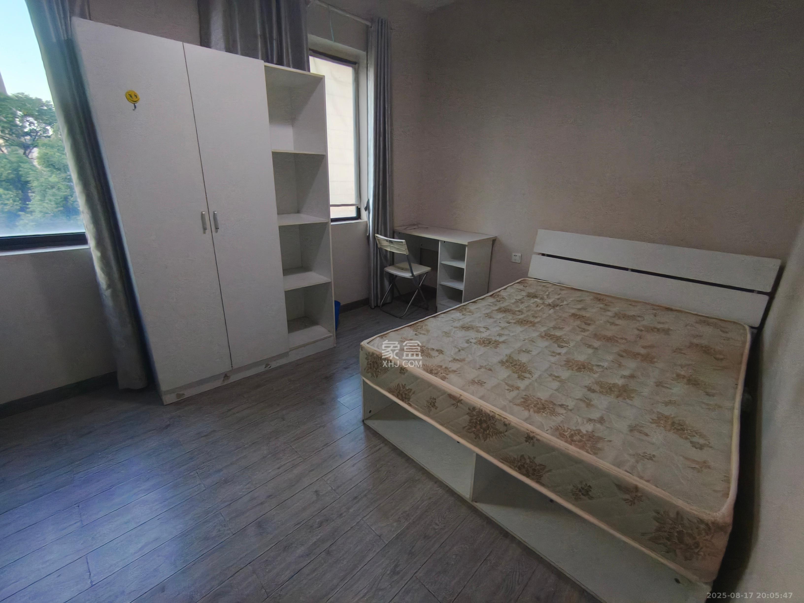 大鸿杰座  3室1厅1卫    3000.0元/月室内图