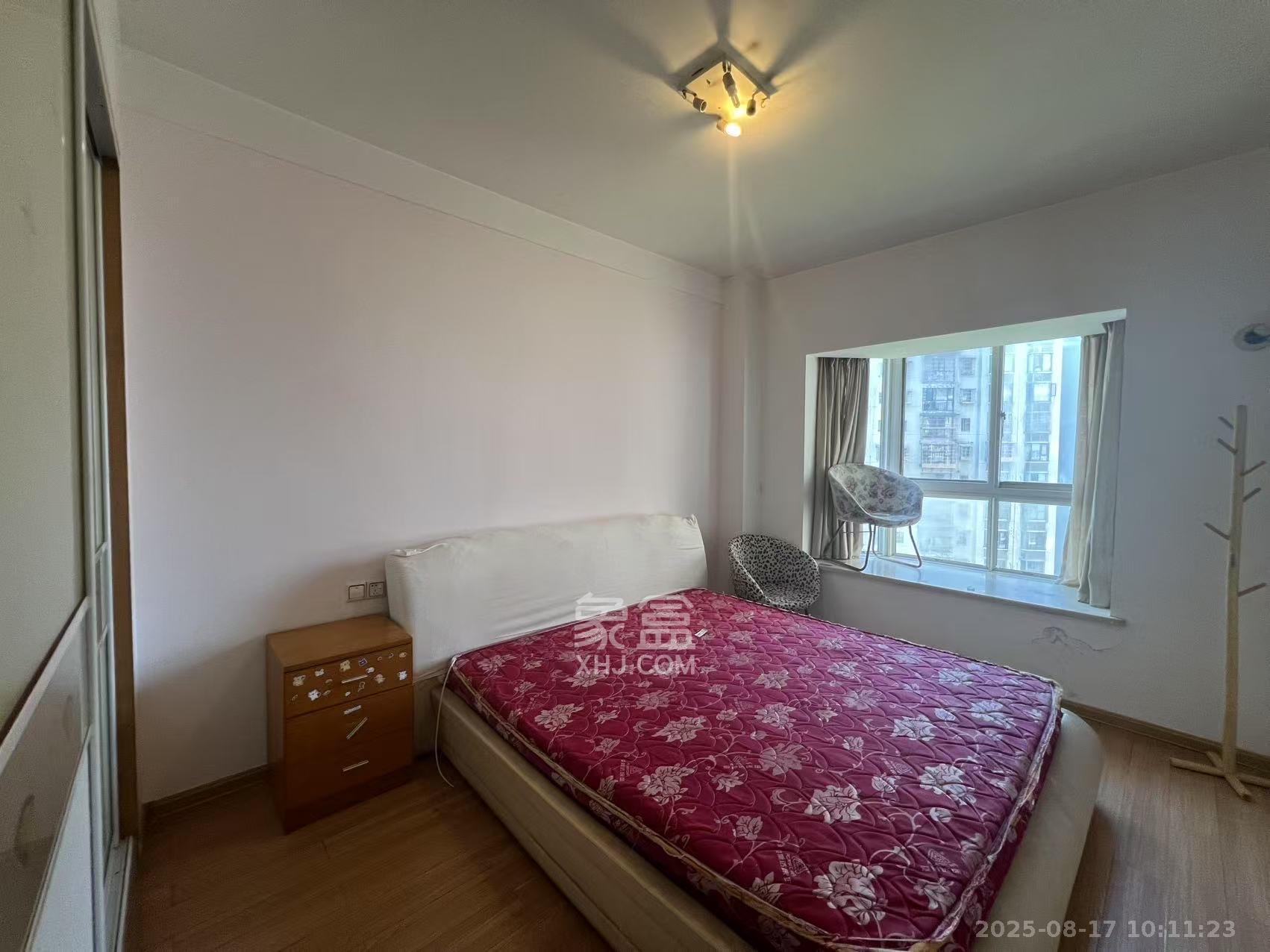 未来现代城 3室1厅2卫 2100.0元/月 未来现代城 3室1厅2卫 2100.0元/月室内图