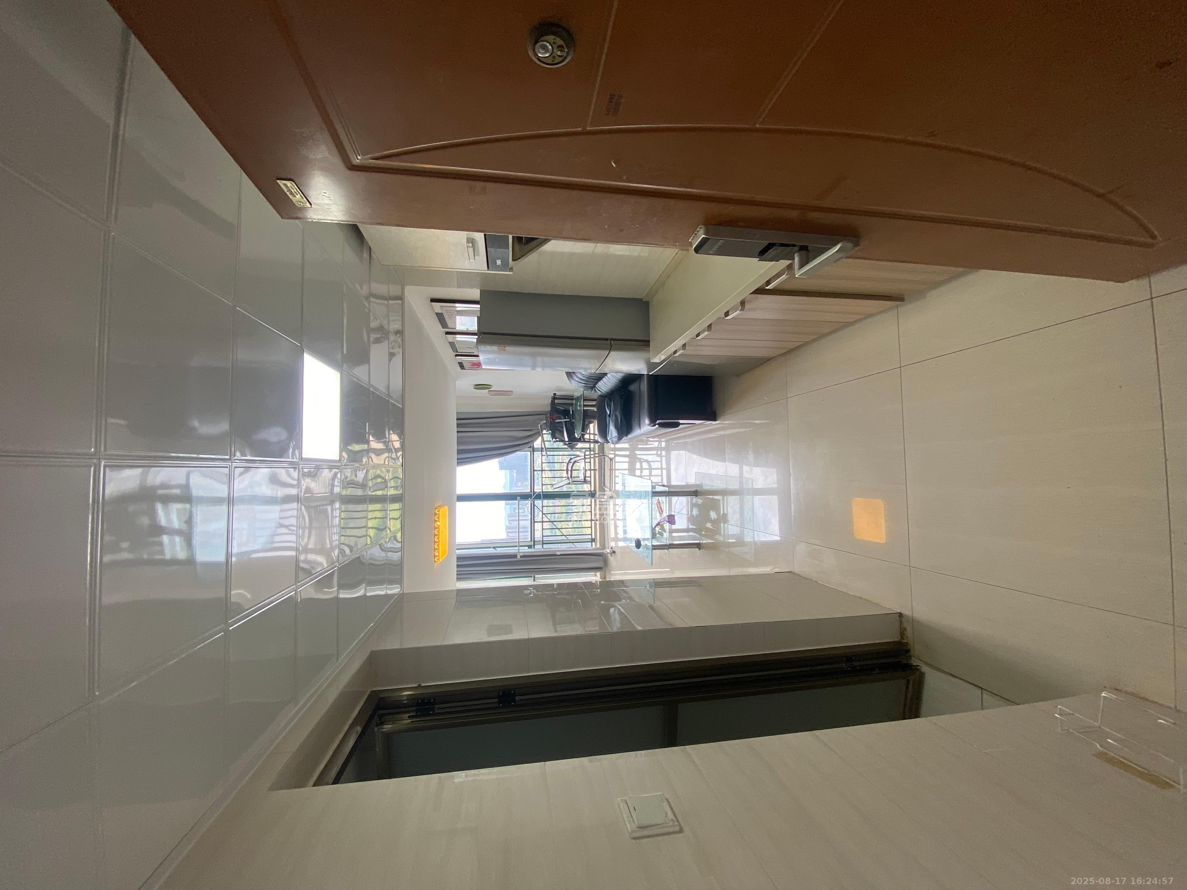 洋湖时代 1室2厅1卫 1500.0元/月 洋湖时代 1室2厅1卫 1500.0元/月室内图