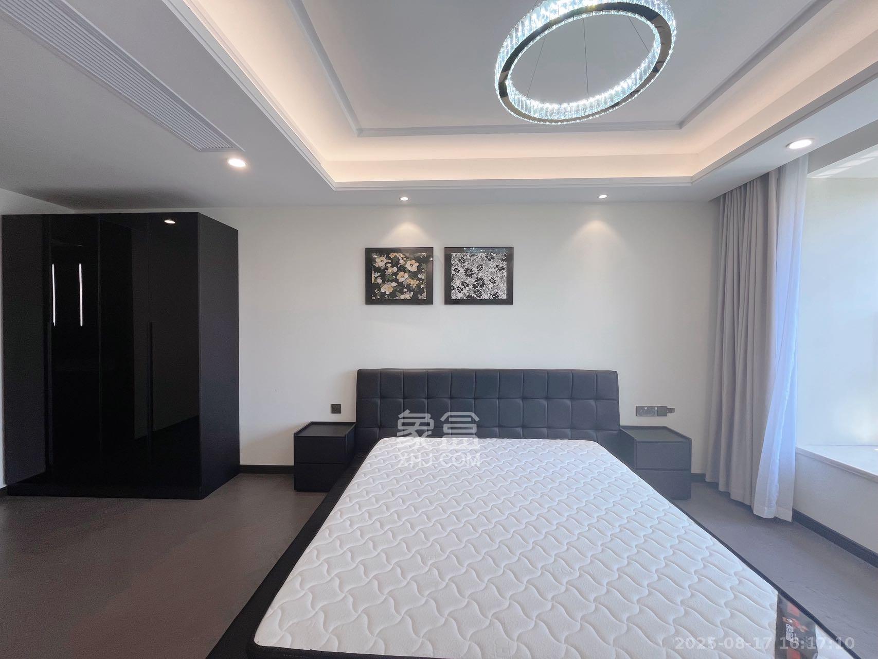 绿地V岛 1室0厅0卫 10000.0元/月 绿地V岛 1室0厅0卫 10000.0元/月室内图