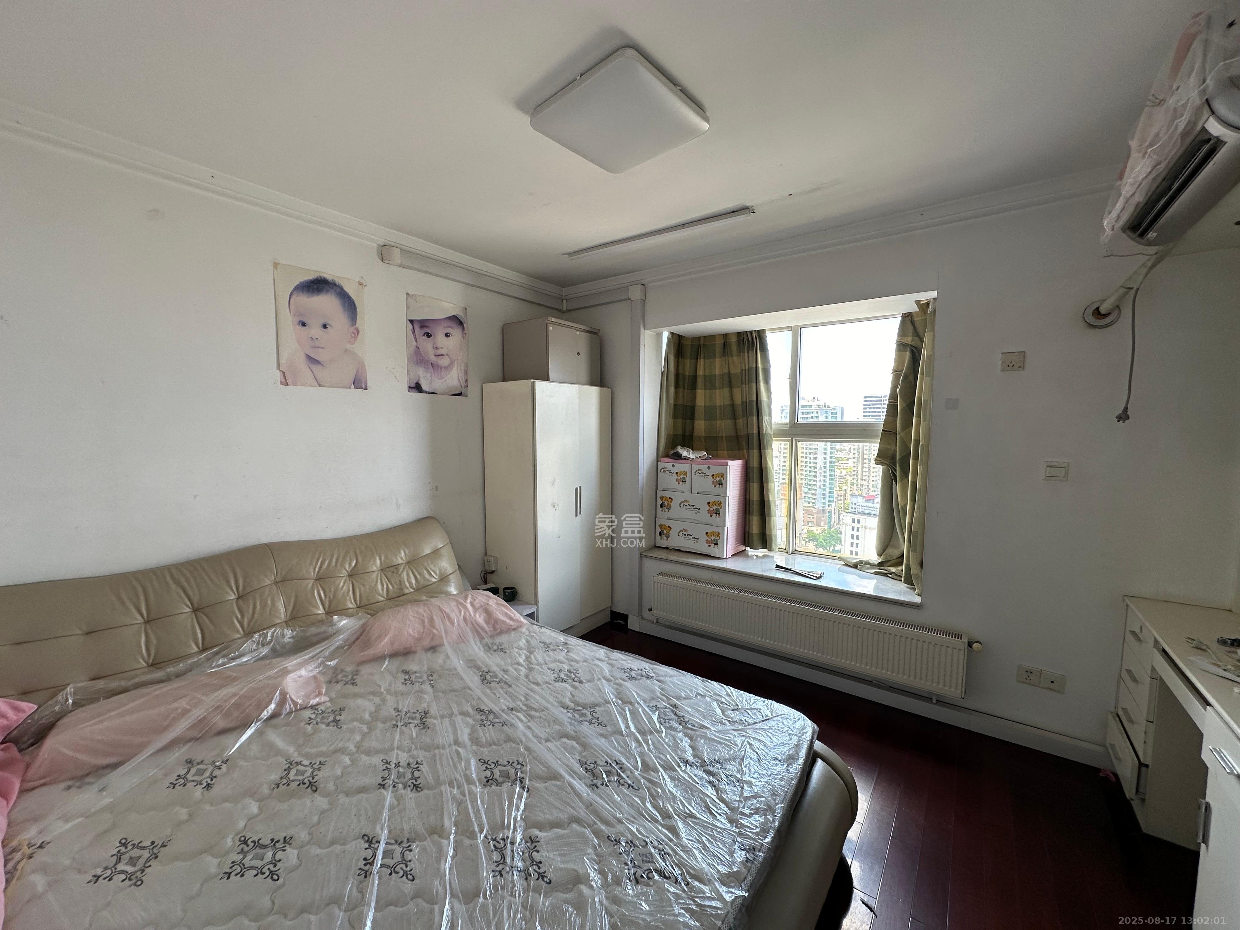 明星村  4室2厅2卫    3200.0元/月 明星村  4室2厅2卫    3200.0元/月室内图