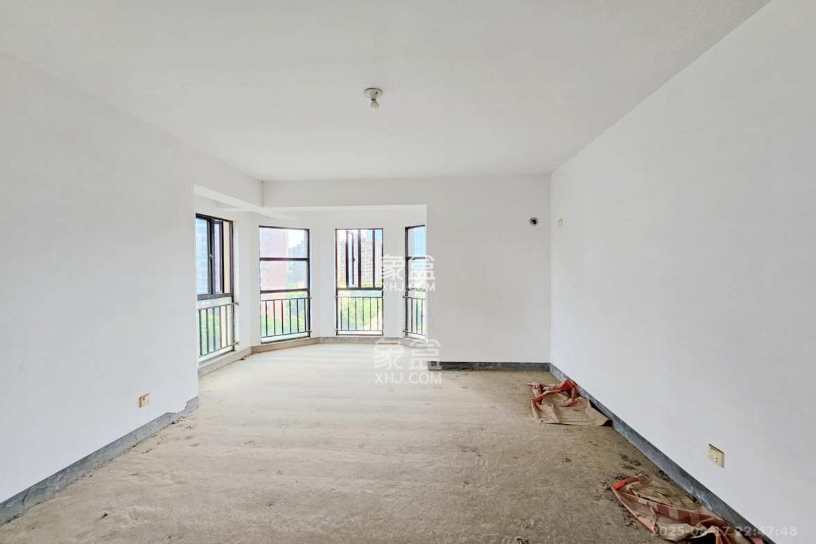 三江花中城  3室2厅2卫    148.0万 三江花中城  3室2厅2卫    148.0万卧室