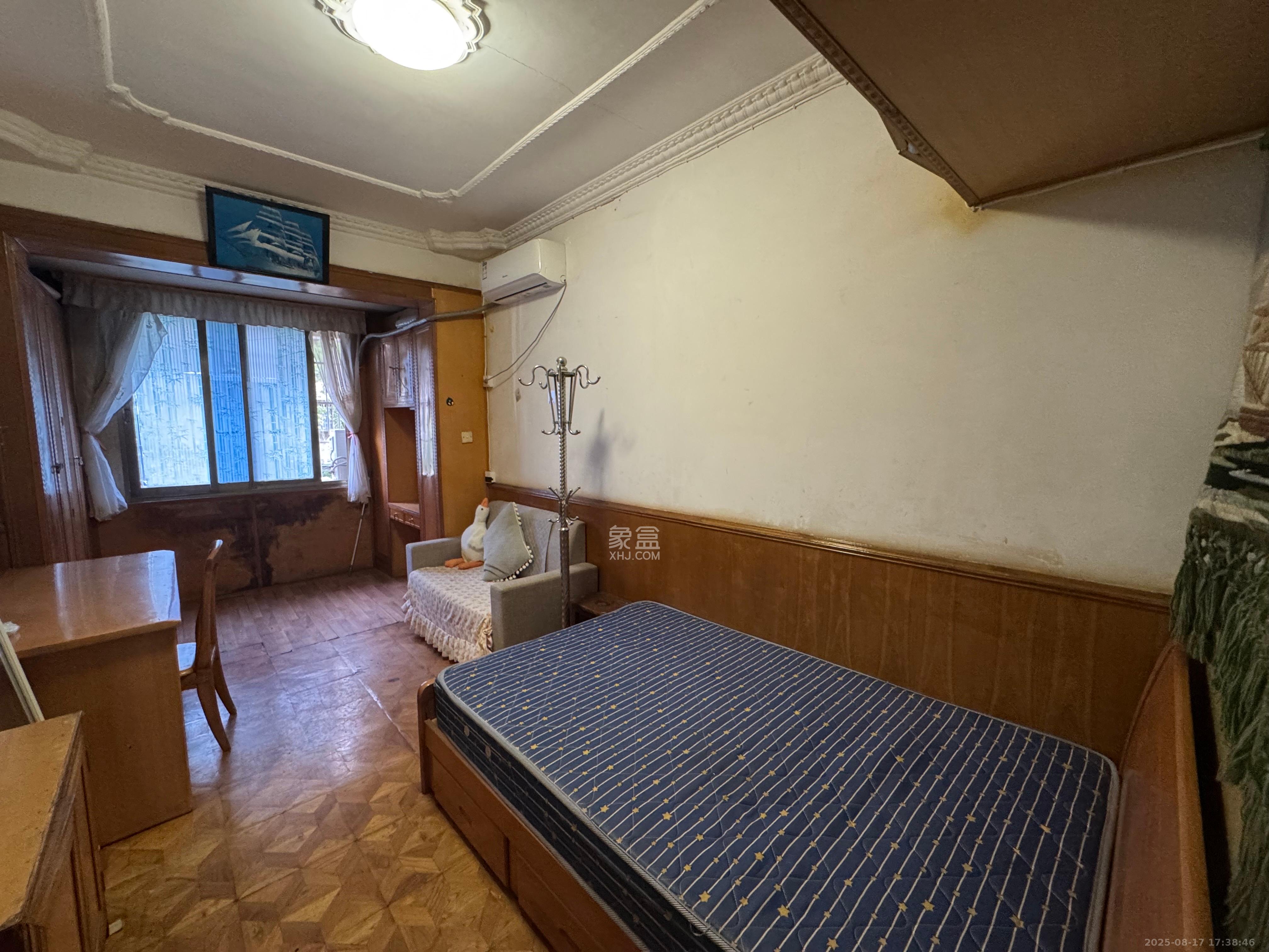 东风路汽车城宿舍  3室2厅1卫    2000.0元/月 东风路汽车城宿舍  3室2厅1卫    2000.0元/月室内图