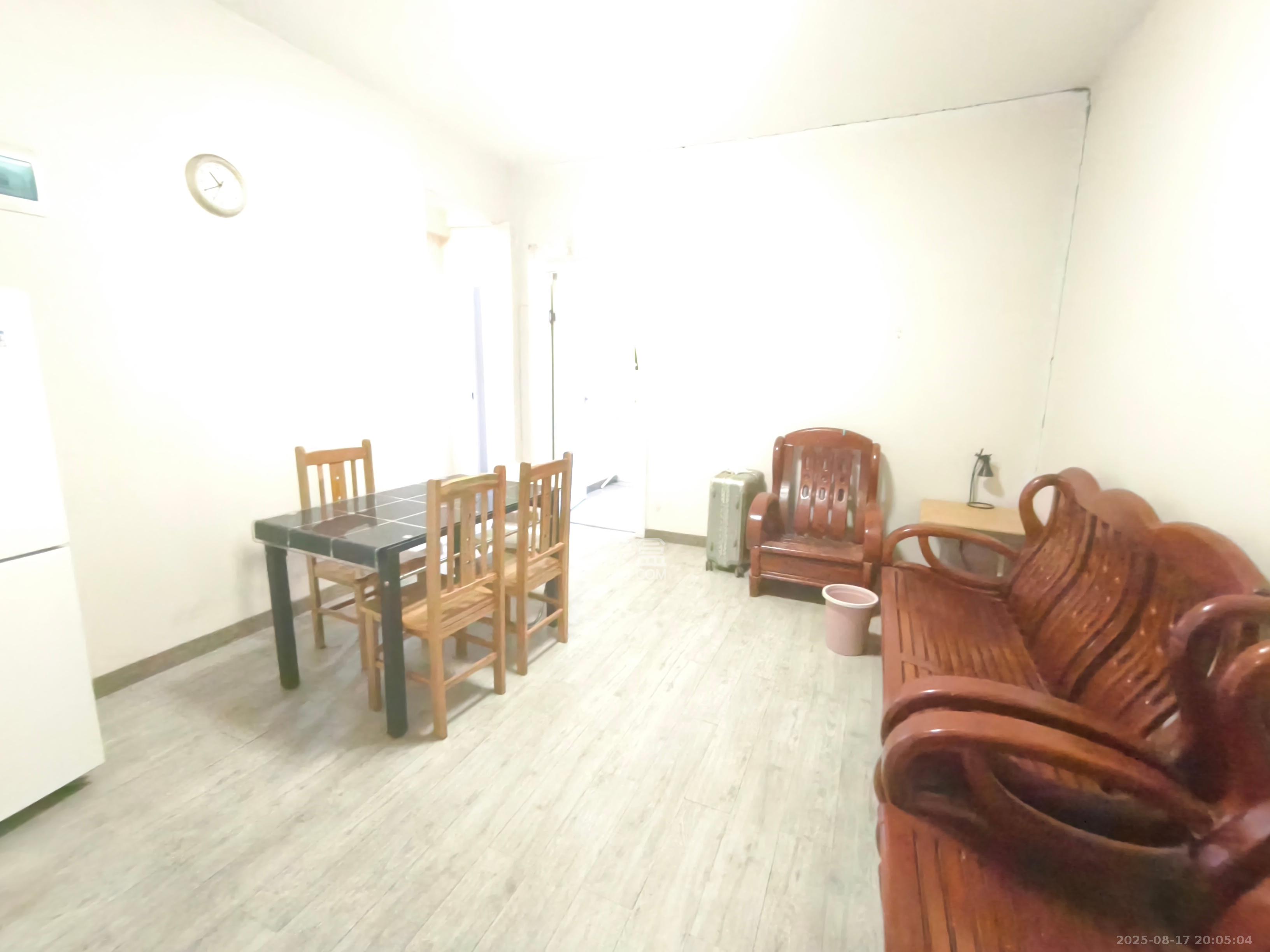 大鸿杰座 3室1厅1卫 3000.0元/月 大鸿杰座 3室1厅1卫 3000.0元/月室内图