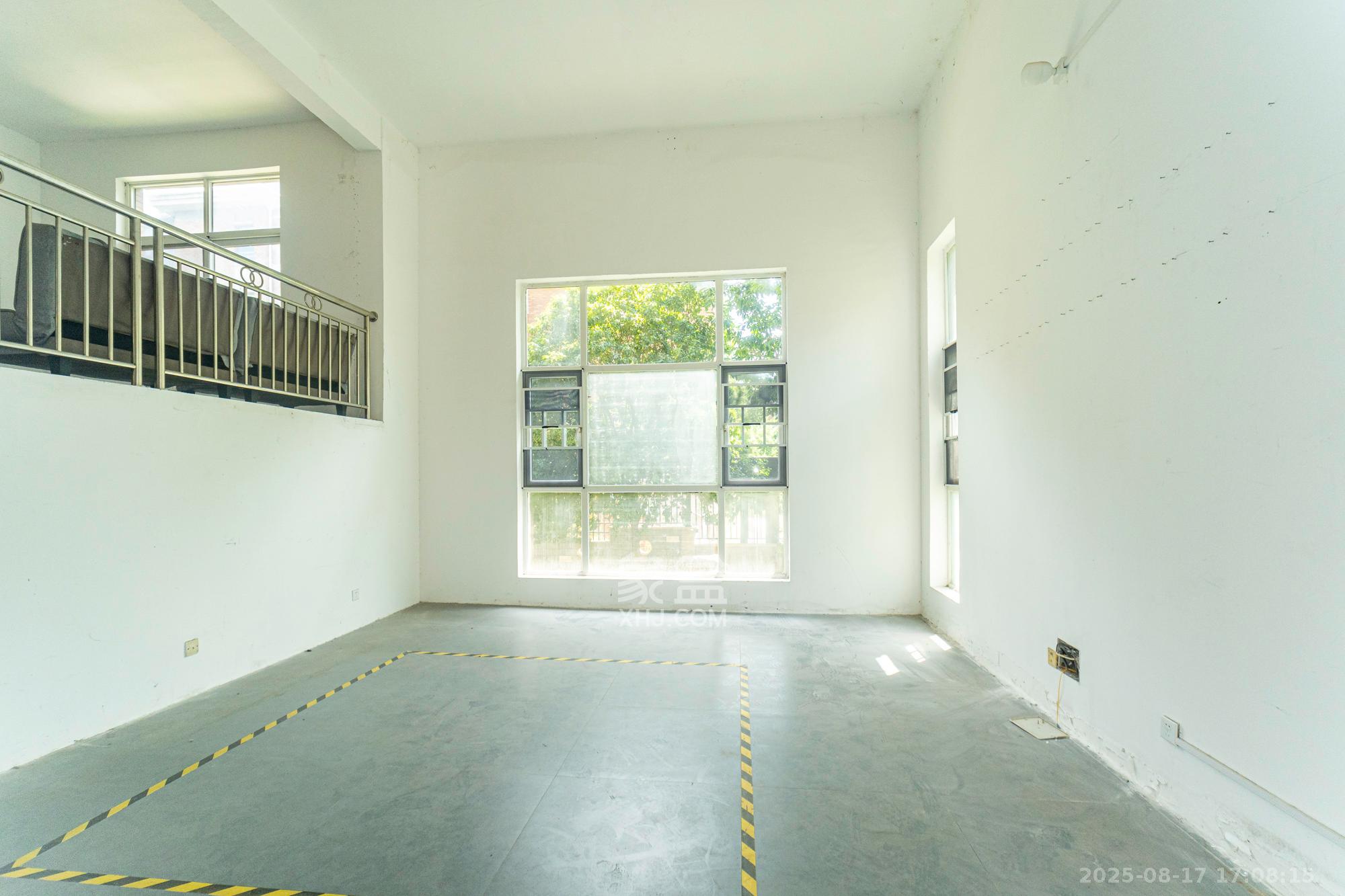 山水湾  7室2厅3卫    448.8万 山水湾  7室2厅3卫    448.8万