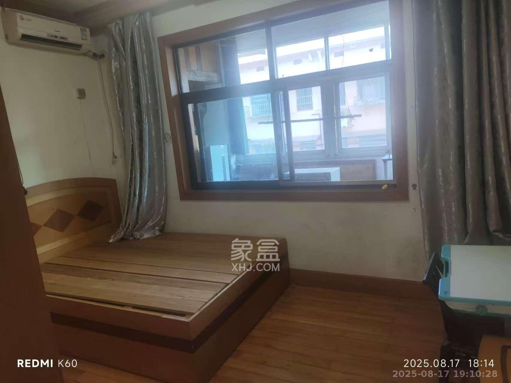 浦沅生活一区  2室1厅1卫   1600.00元/月室内图
