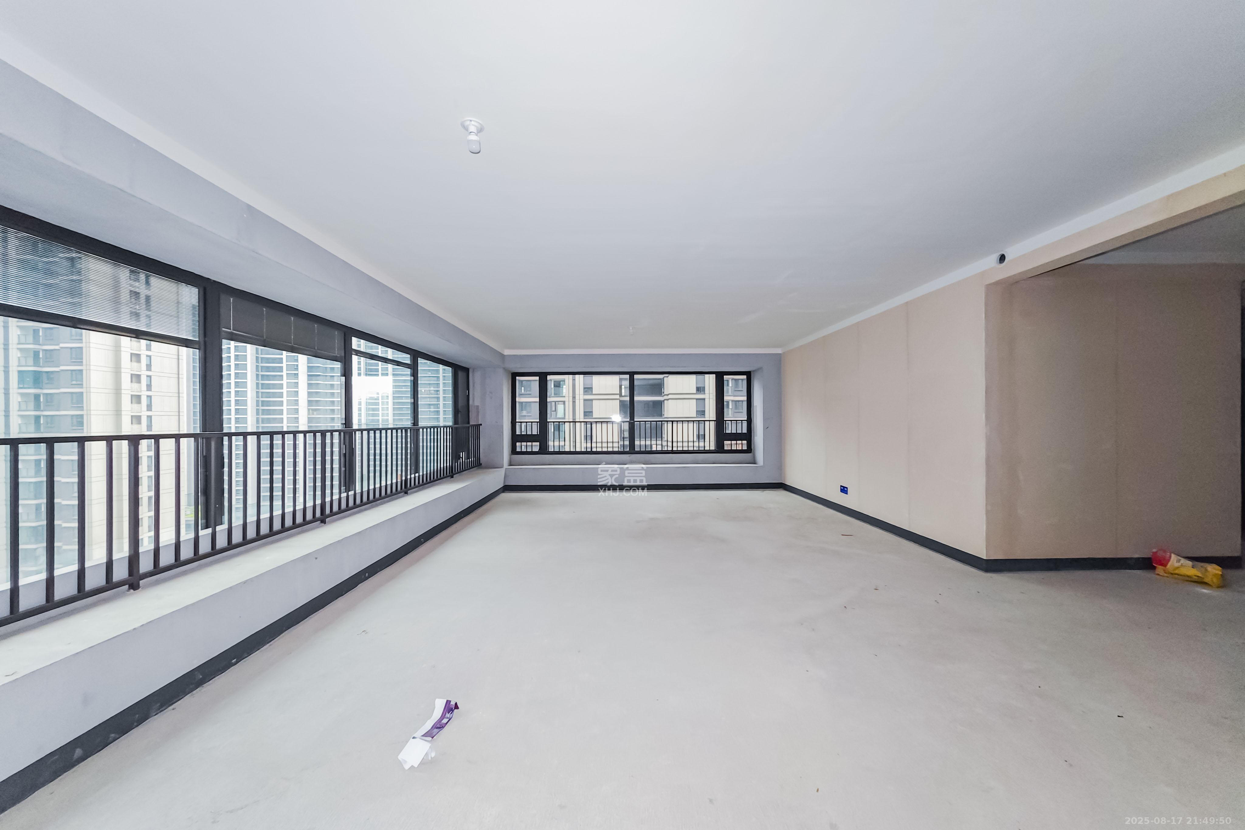 建发玖洲观澜  4室2厅2卫   248.00万其他