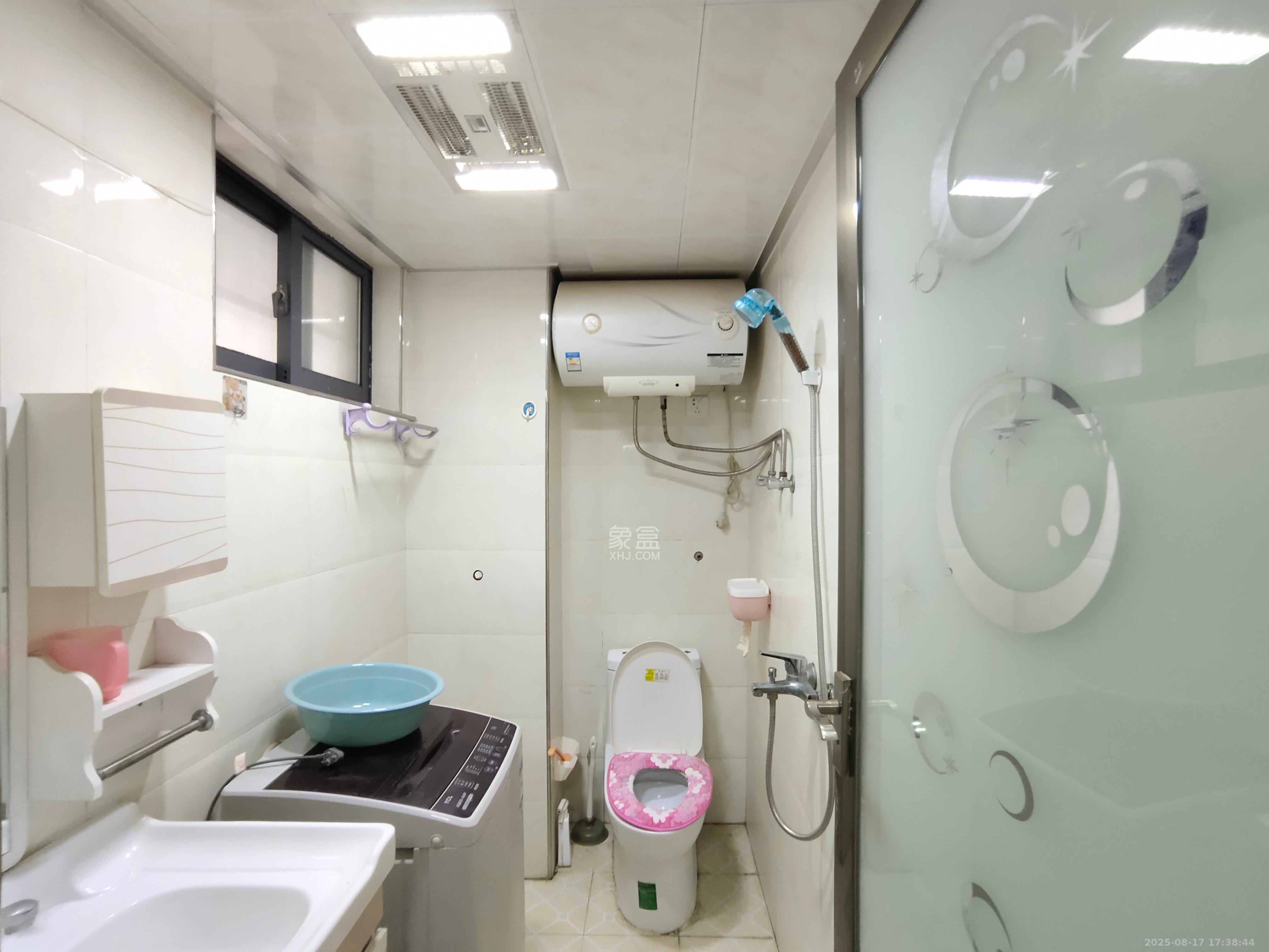 阳光100二期  1室1厅1卫   1250.00元/月室内图