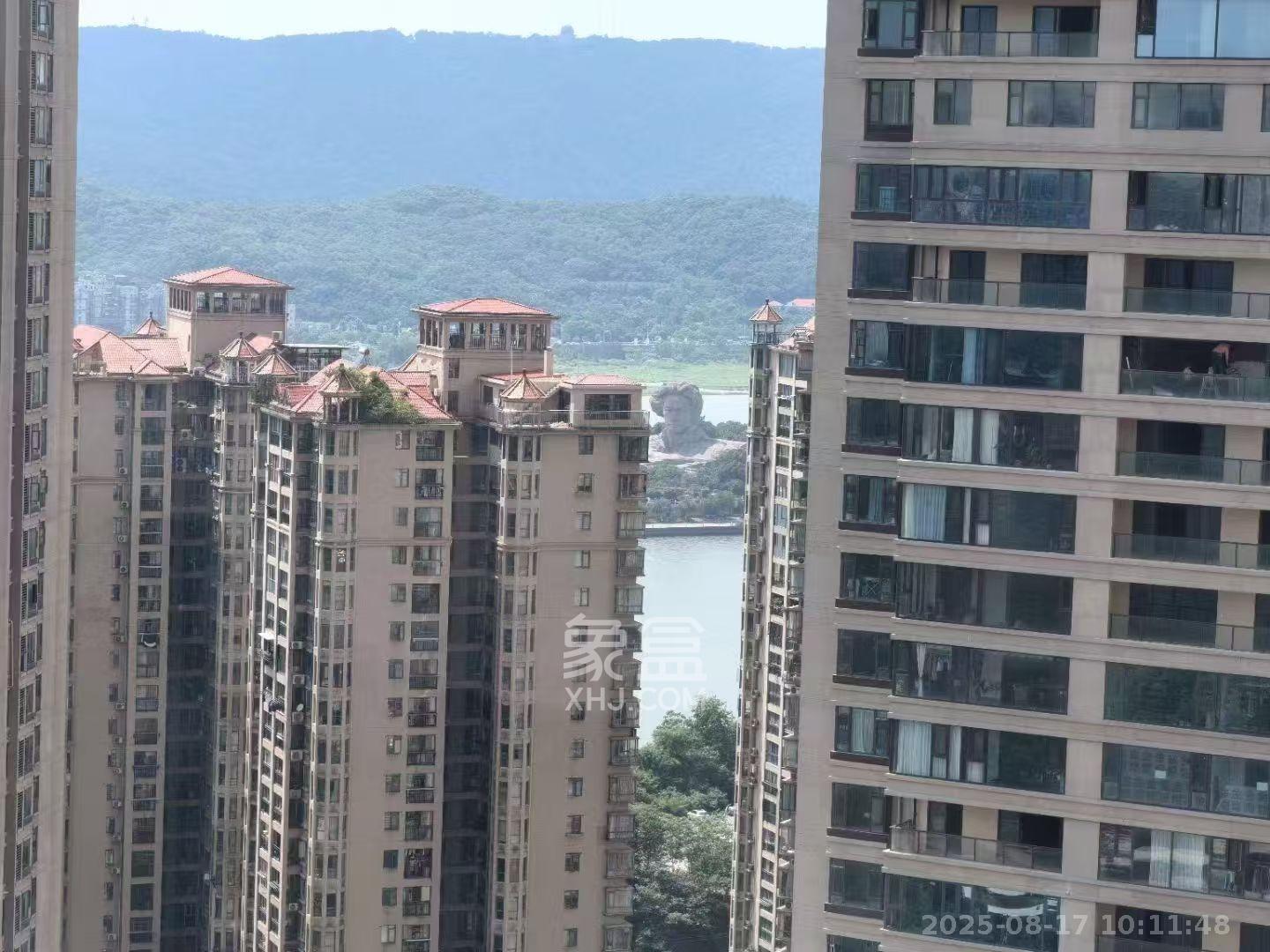 卓越江岸  1室0厅0卫   2200.00元/月室内图