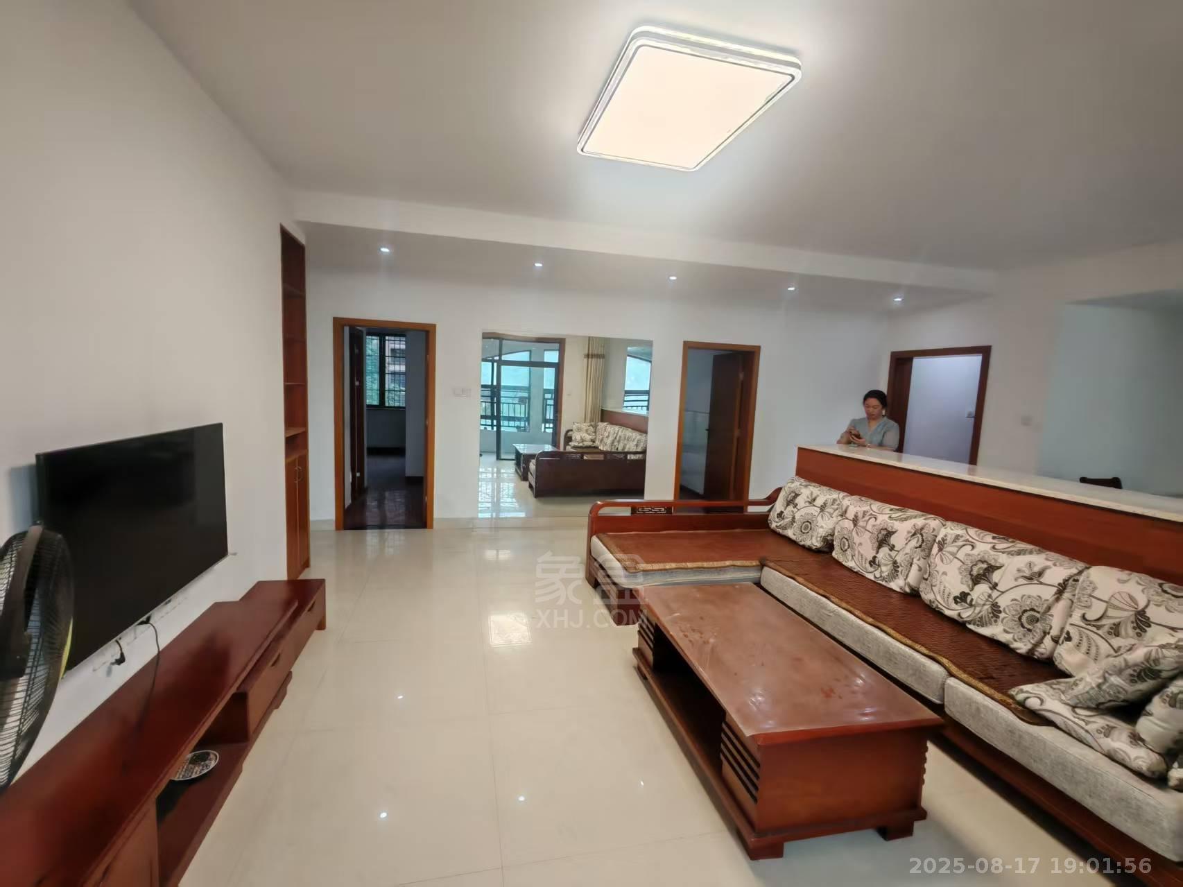 尚格名城万家理想 4室2厅2卫 1500.0元/月 尚格名城万家理想 4室2厅2卫 1500.0元/月室内图