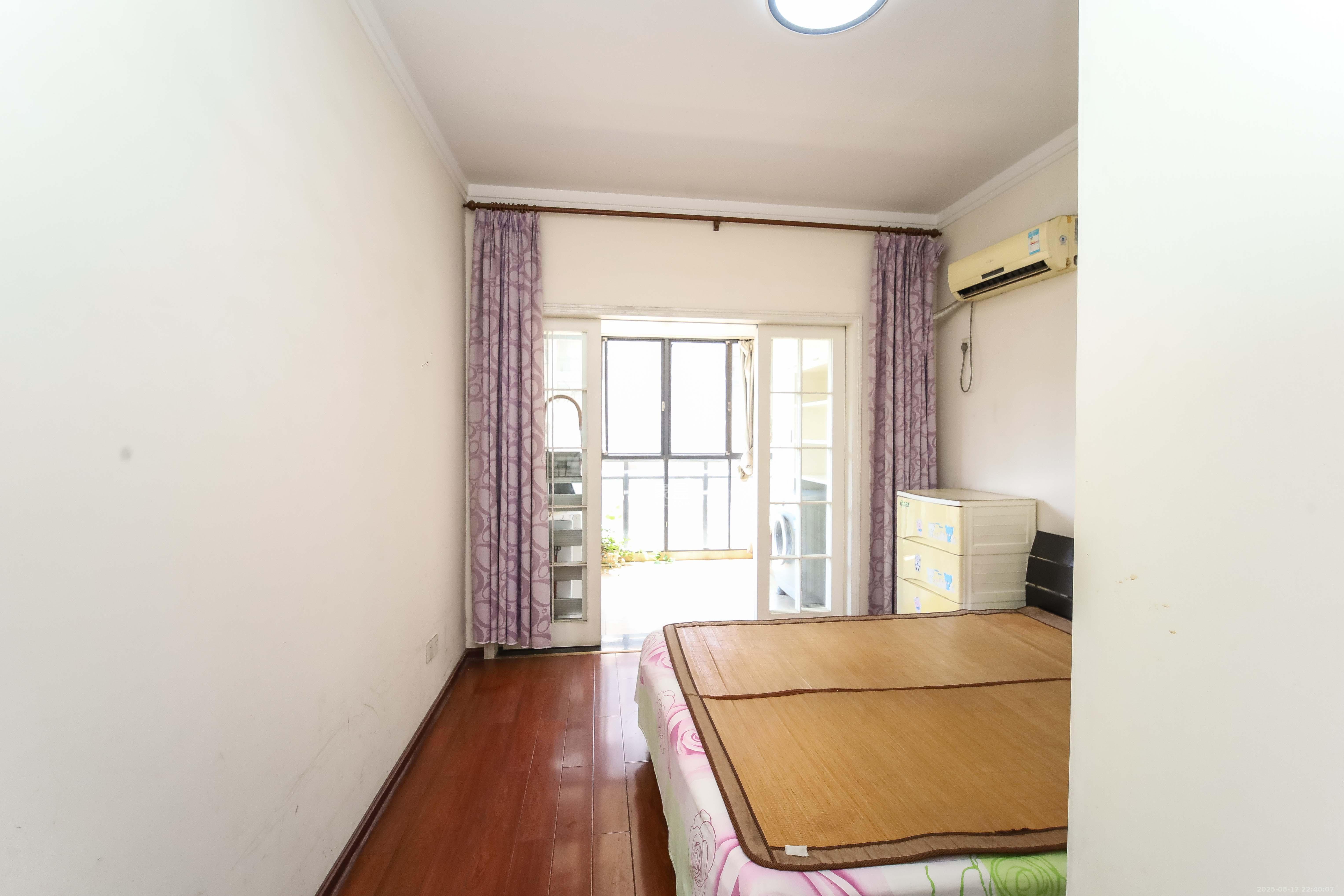 尚东紫郡  3室2厅2卫    96.8万卧室