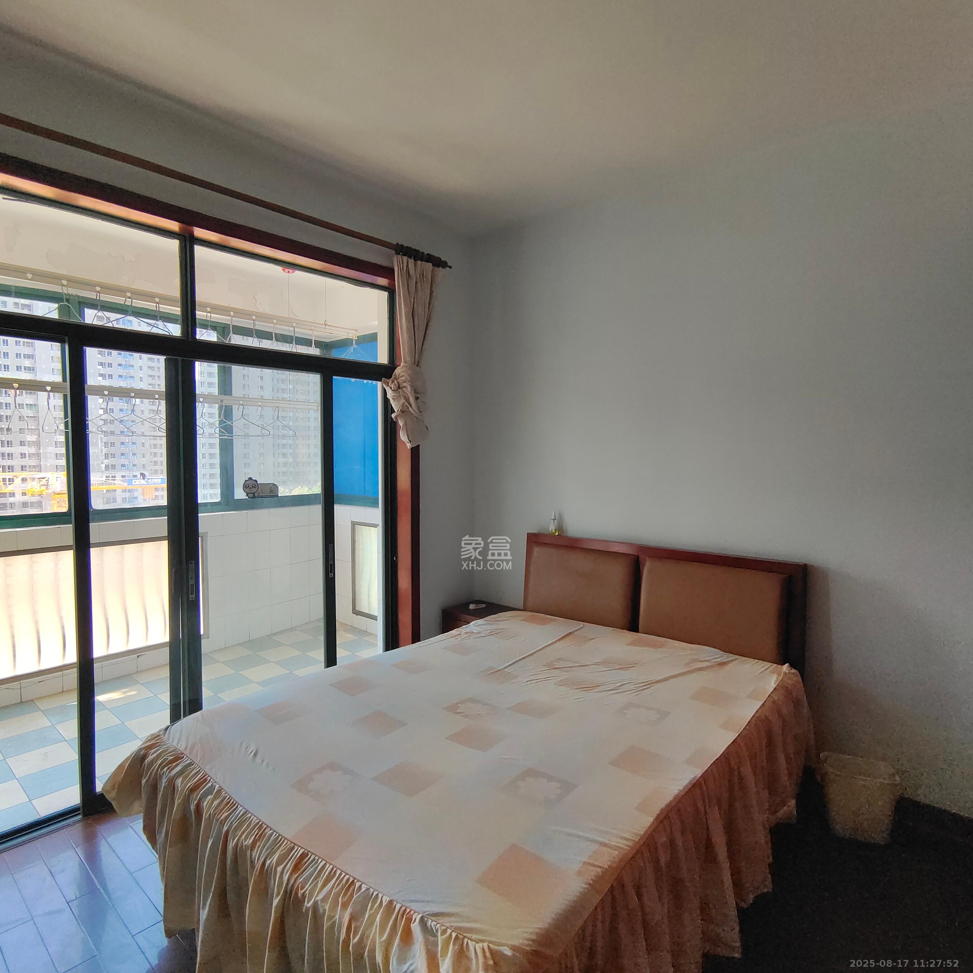 华盛家园  5室1厅1卫    3400.0元/月室内图