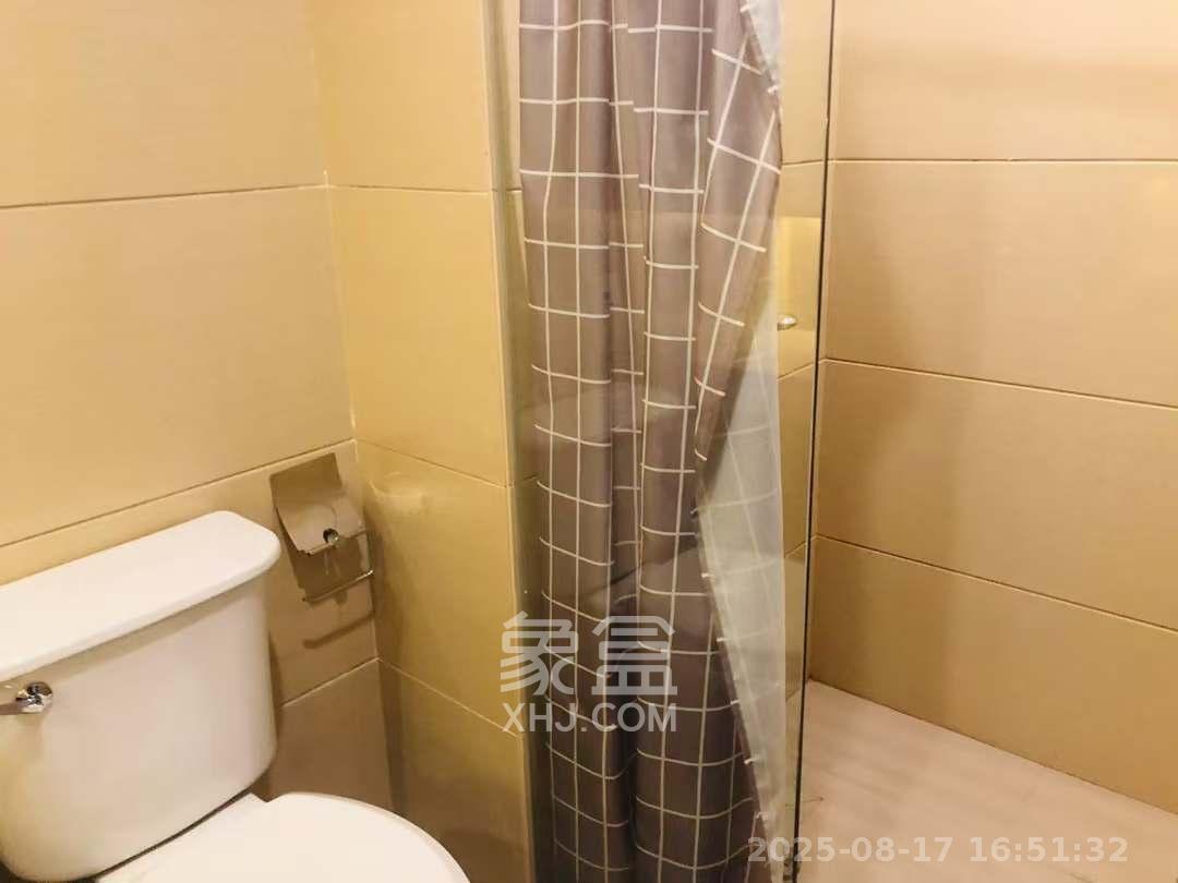 五一钻界  1室1厅1卫   2500.00元/月室内图