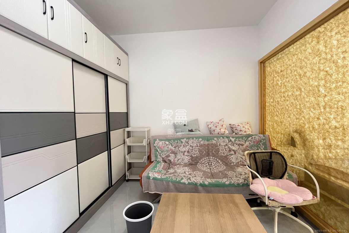 通华天都 1室1厅1卫 1700.0元/月 通华天都 1室1厅1卫 1700.0元/月室内图