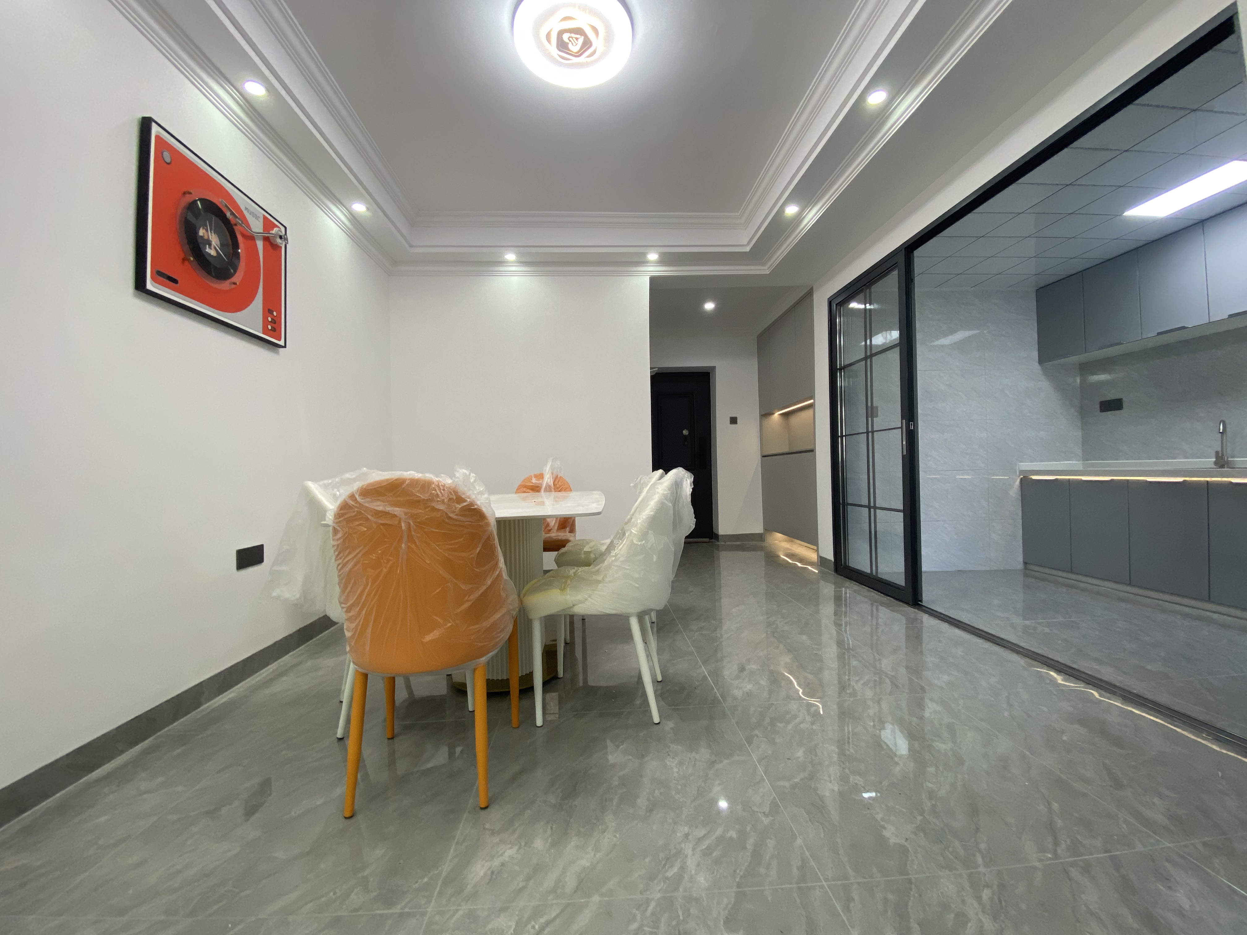 圣云大厦 4室2厅2卫 105.0万 圣云大厦 4室2厅2卫 105.0万室内图