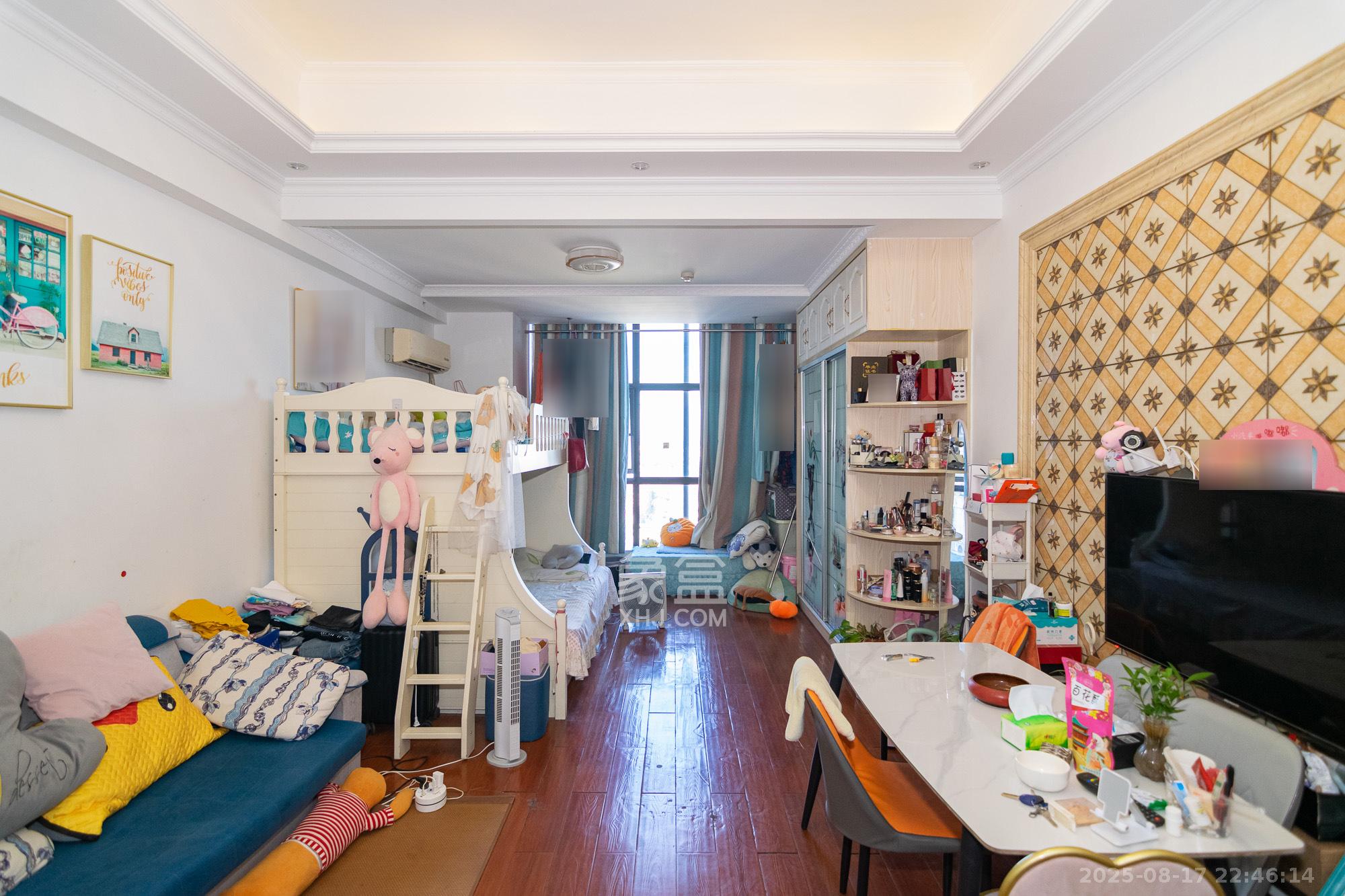 西湖星城公馆  1室1厅1卫    26.0万 西湖星城公馆  1室1厅1卫    26.0万客厅