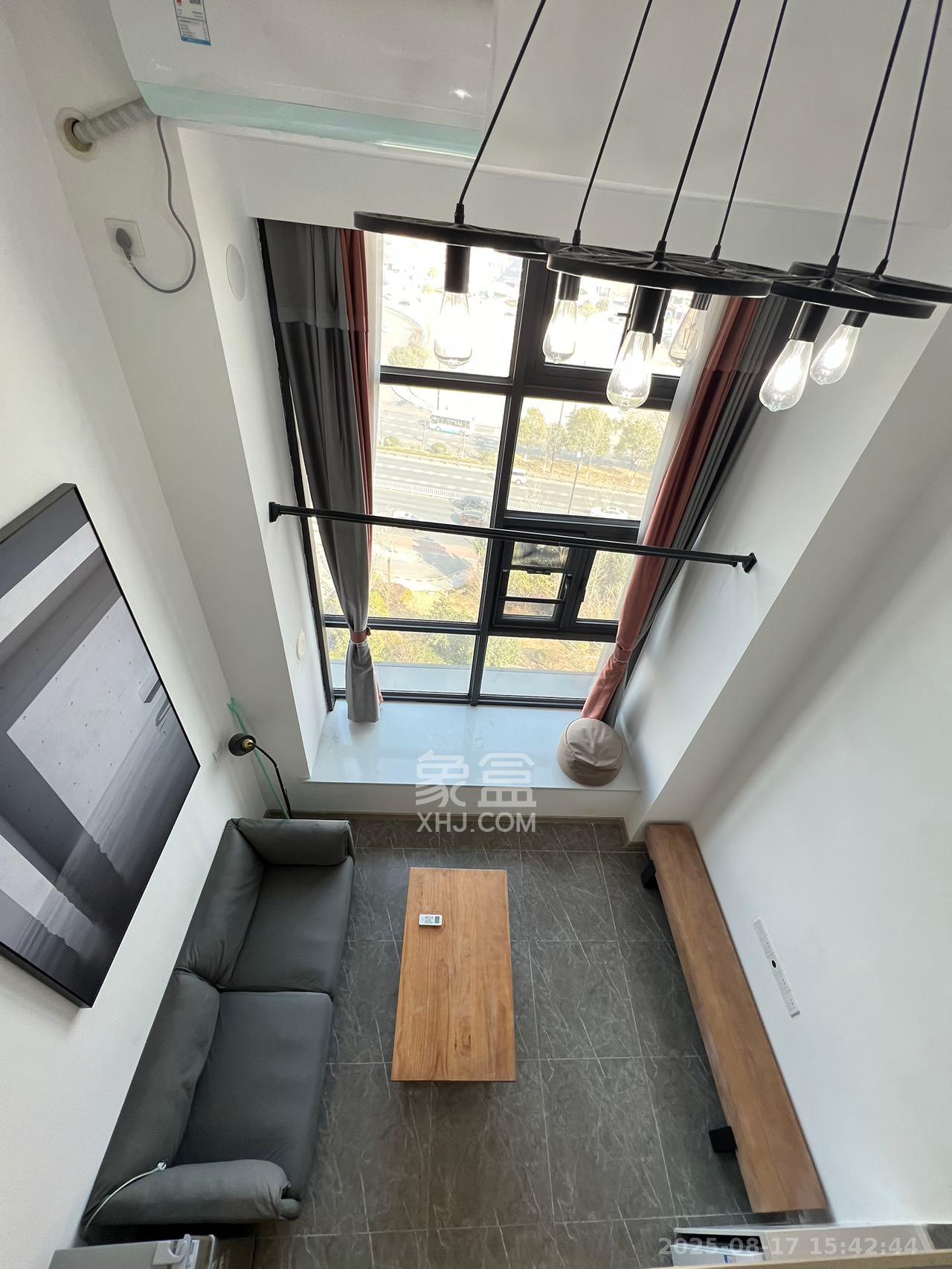 弘坤云寓  1室1厅1卫    2300.0元/月室内图