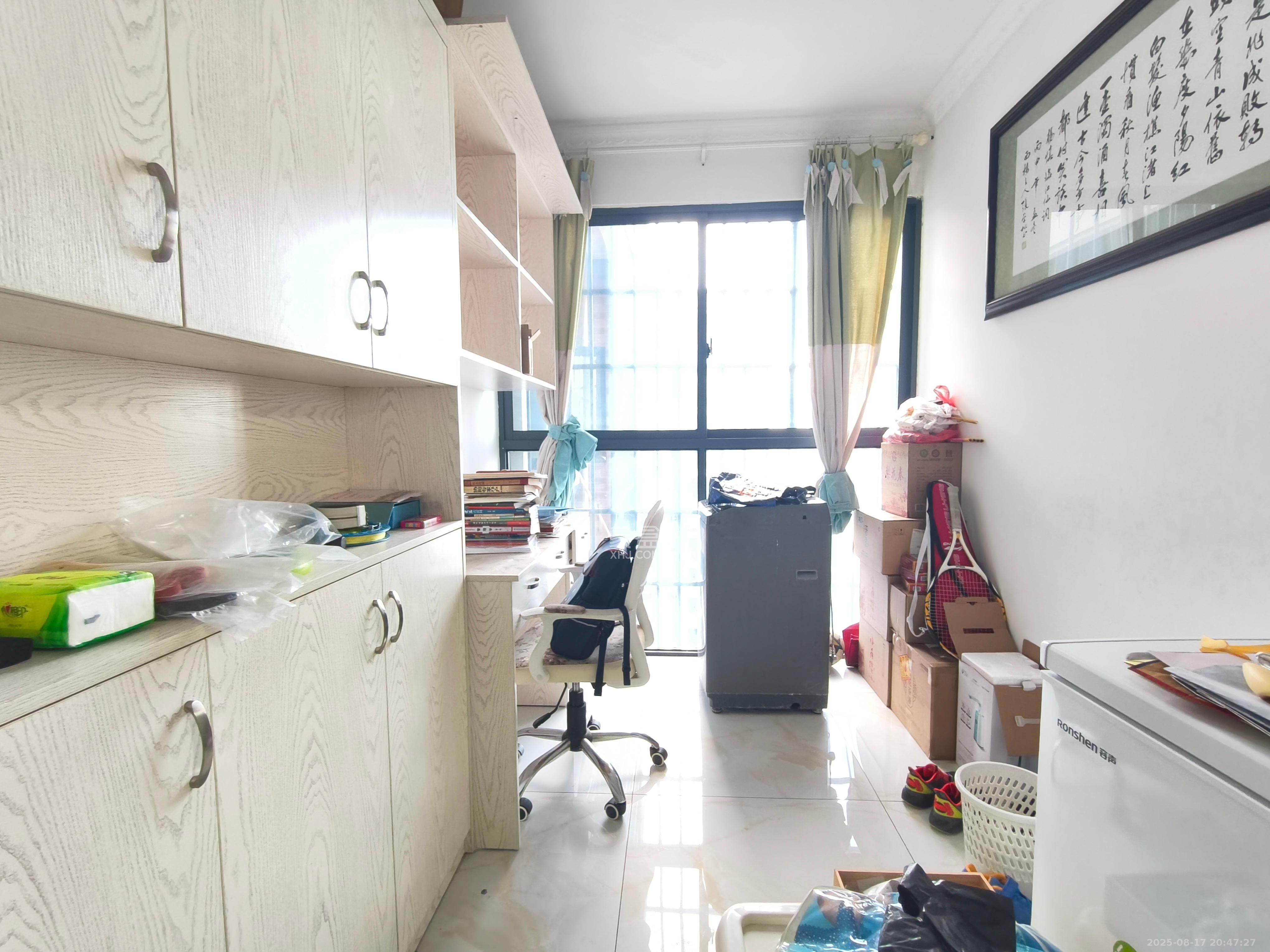 康桥长郡 3室2厅2卫 2200.0元/月 康桥长郡 3室2厅2卫 2200.0元/月室内图