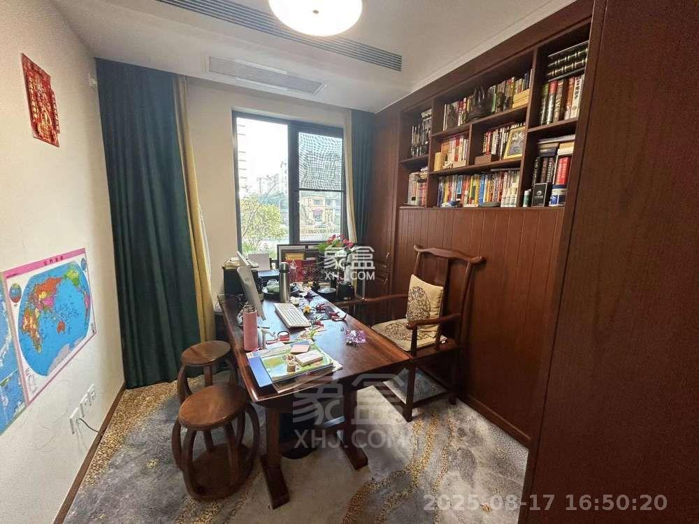 晋合湘水湾四期 4室2厅2卫 3200.0元/月 晋合湘水湾四期 4室2厅2卫 3200.0元/月室内图