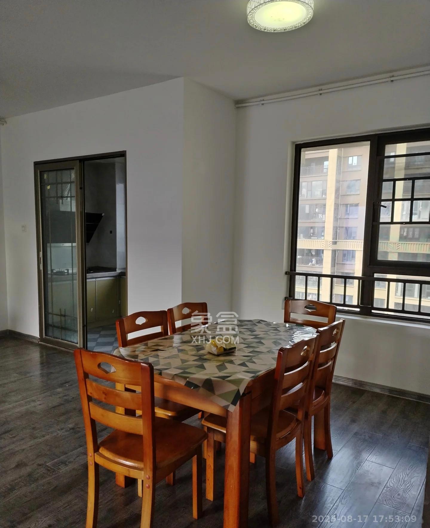 龙湖璟宸原著（龙湖紫宸）  3室2厅1卫    1800.0元/月室内图