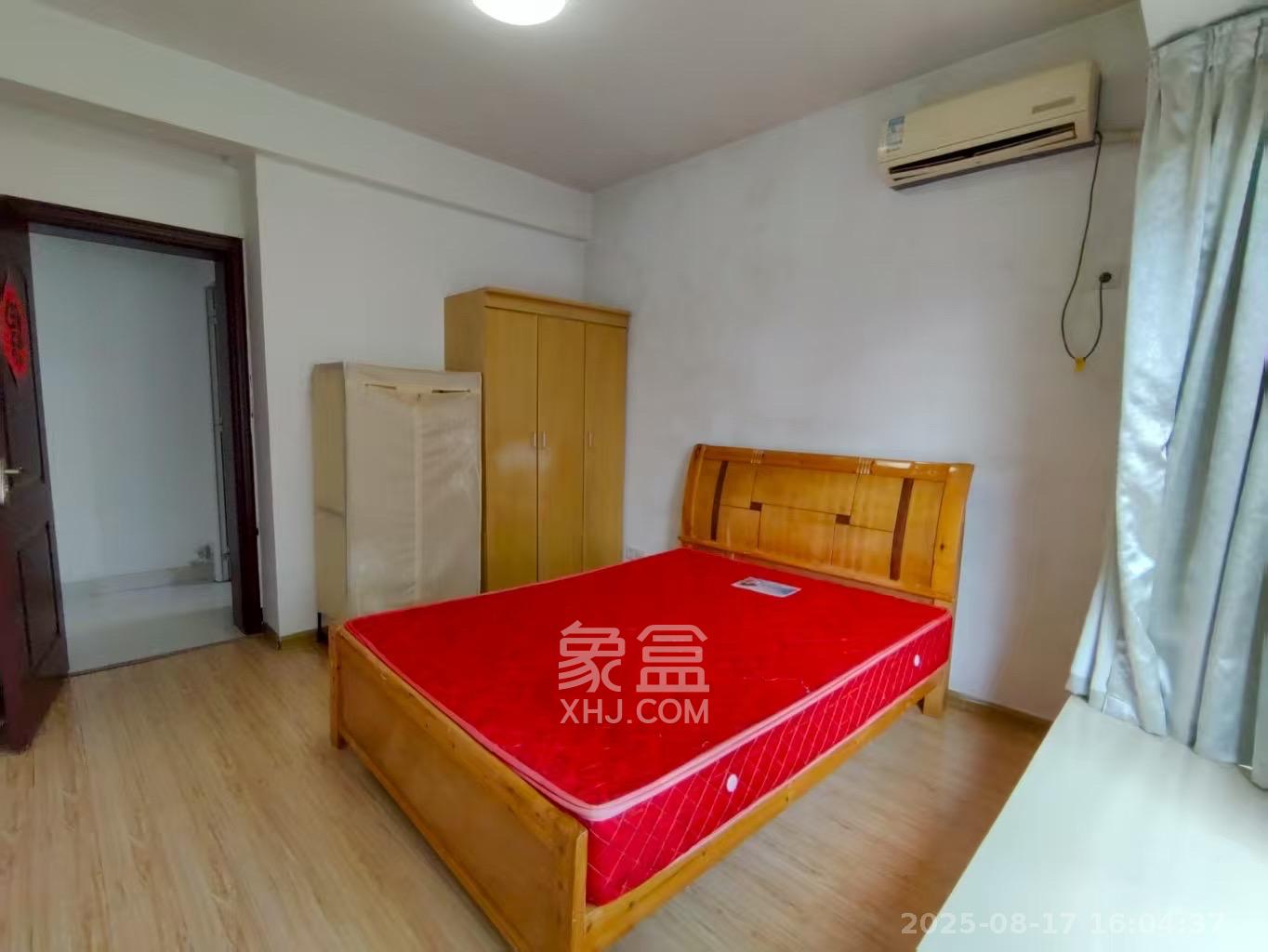 钰龙天下一期  2室2厅1卫   1900.00元/月室内图