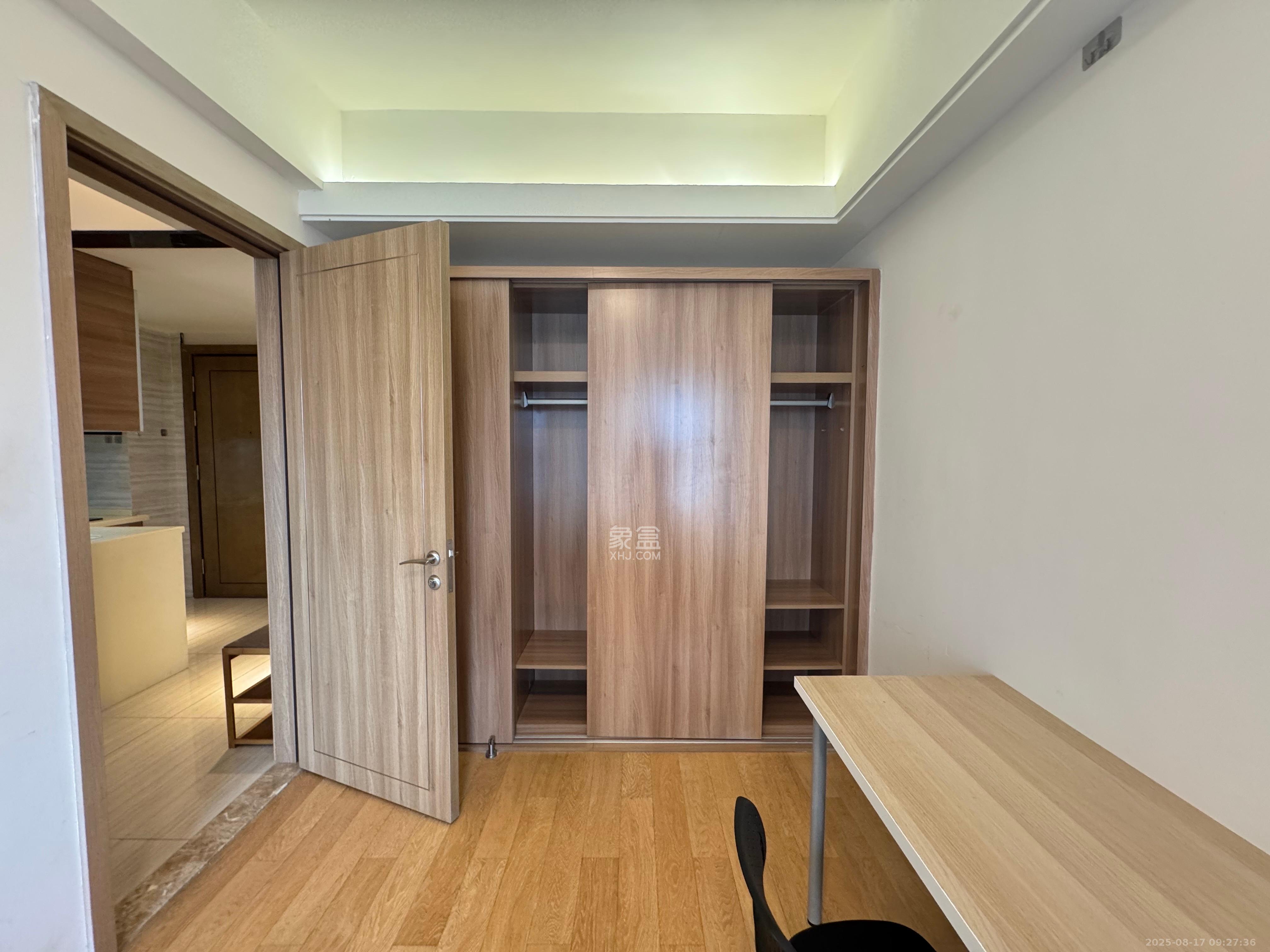 恒大国际广场 1室1厅1卫 1600.0元/月 恒大国际广场 1室1厅1卫 1600.0元/月室内图