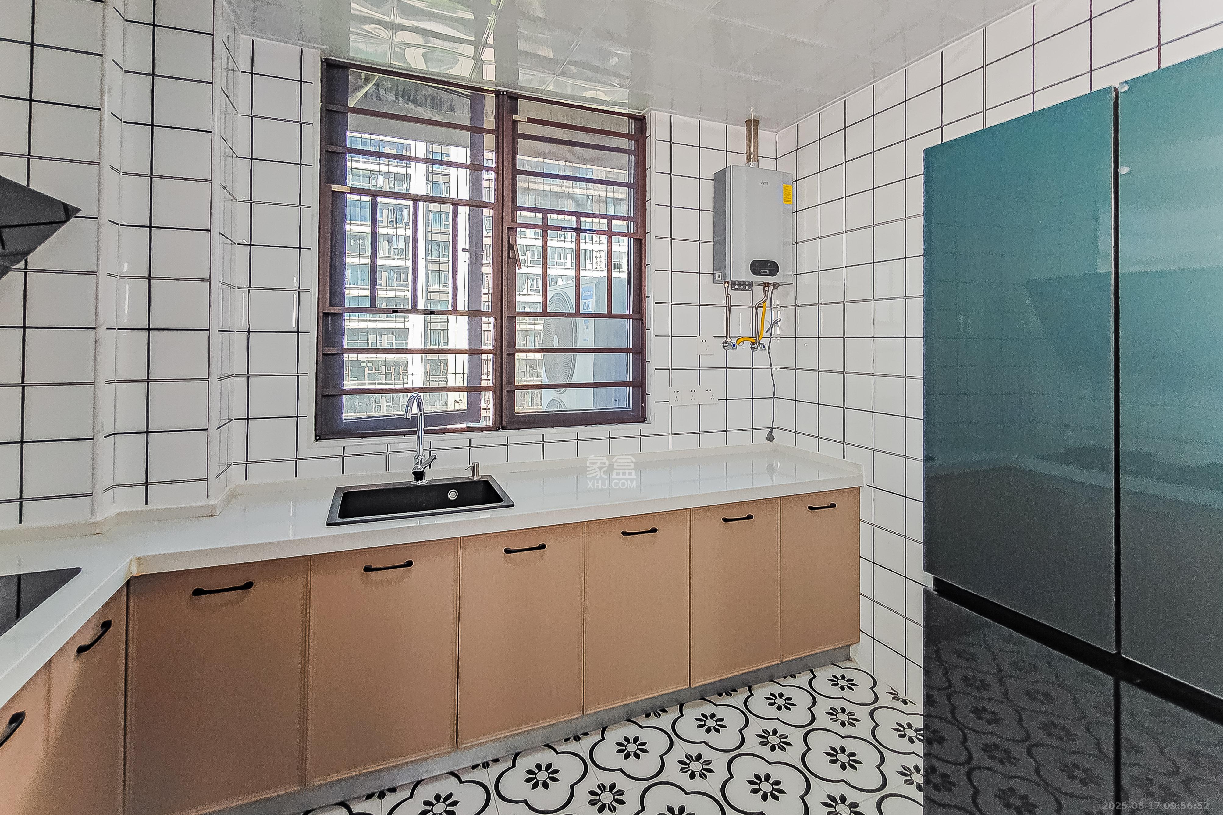 建发央玺（建发泱玺雅苑）  4室2厅2卫    320.0万厨房