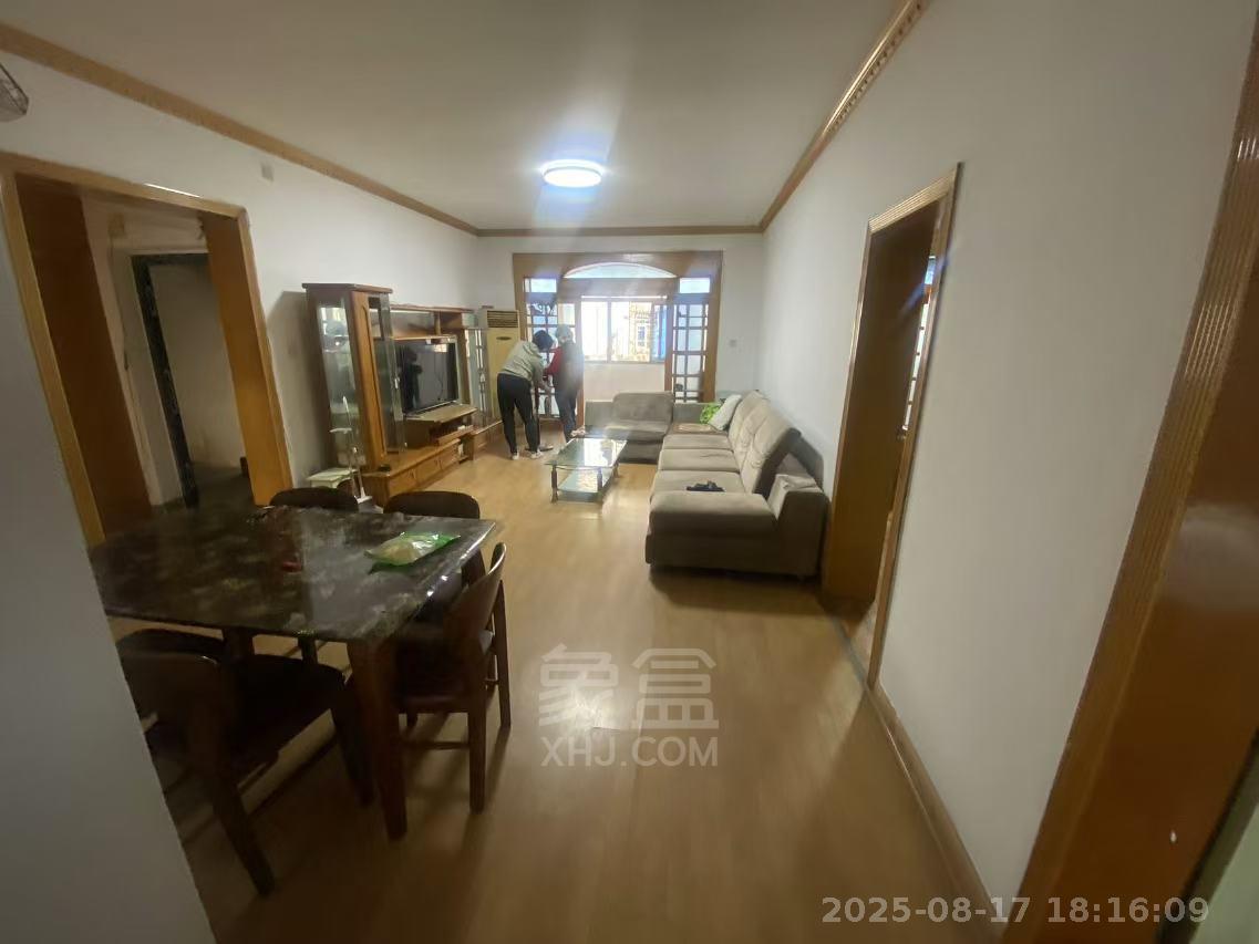 保利高尚小区 3室2厅2卫 1400.0元/月 保利高尚小区 3室2厅2卫 1400.0元/月室内图