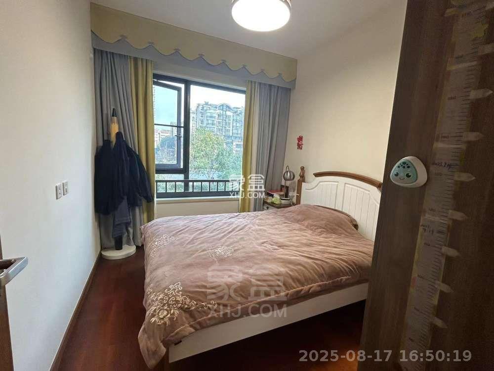 晋合湘水湾四期 4室2厅2卫 3200.0元/月 晋合湘水湾四期 4室2厅2卫 3200.0元/月室内图