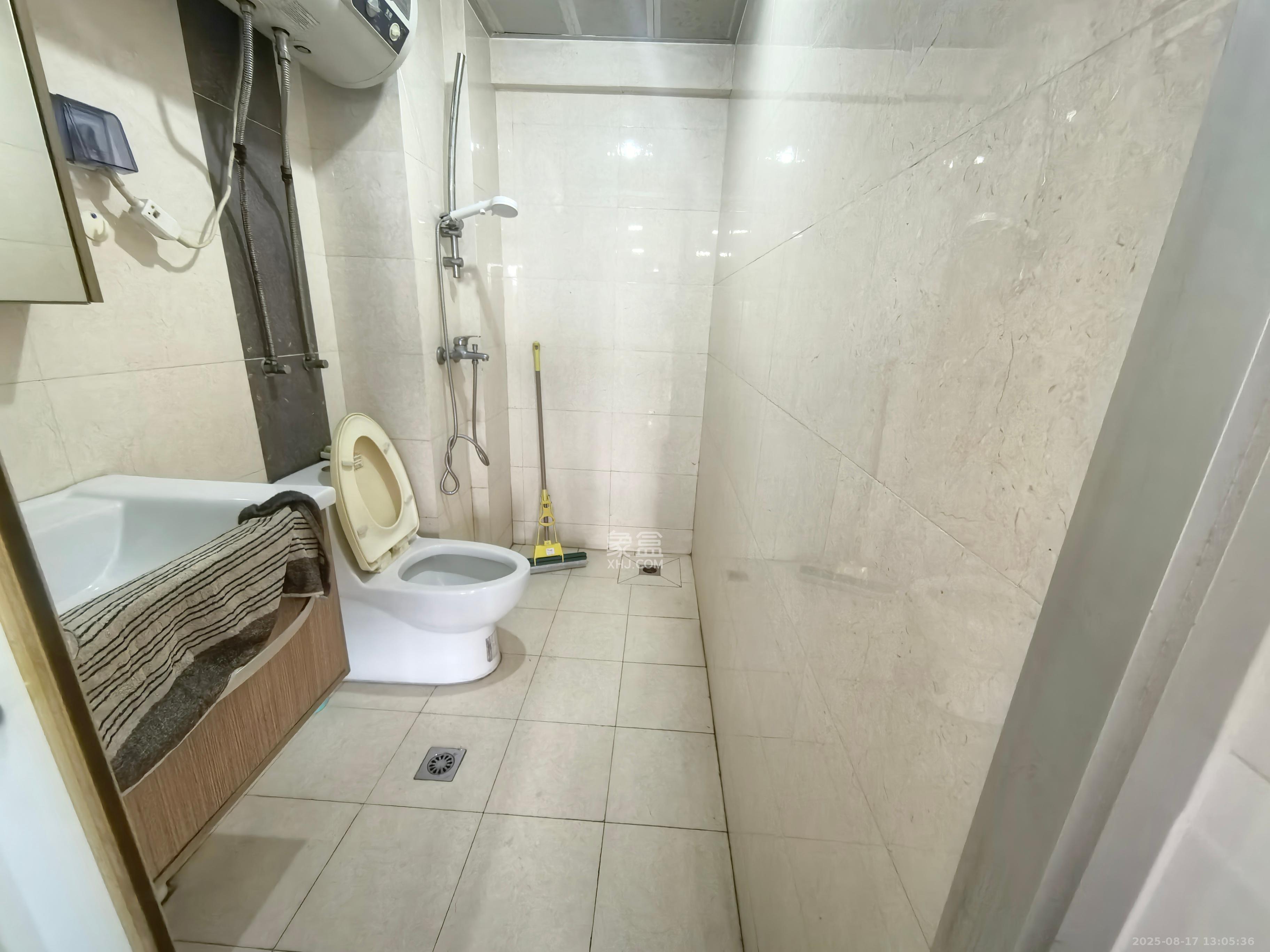 中信文化广场(中信新城二期) 1室1厅1卫 1000.0元/月 中信文化广场(中信新城二期) 1室1厅1卫 1000.0元/月室内图