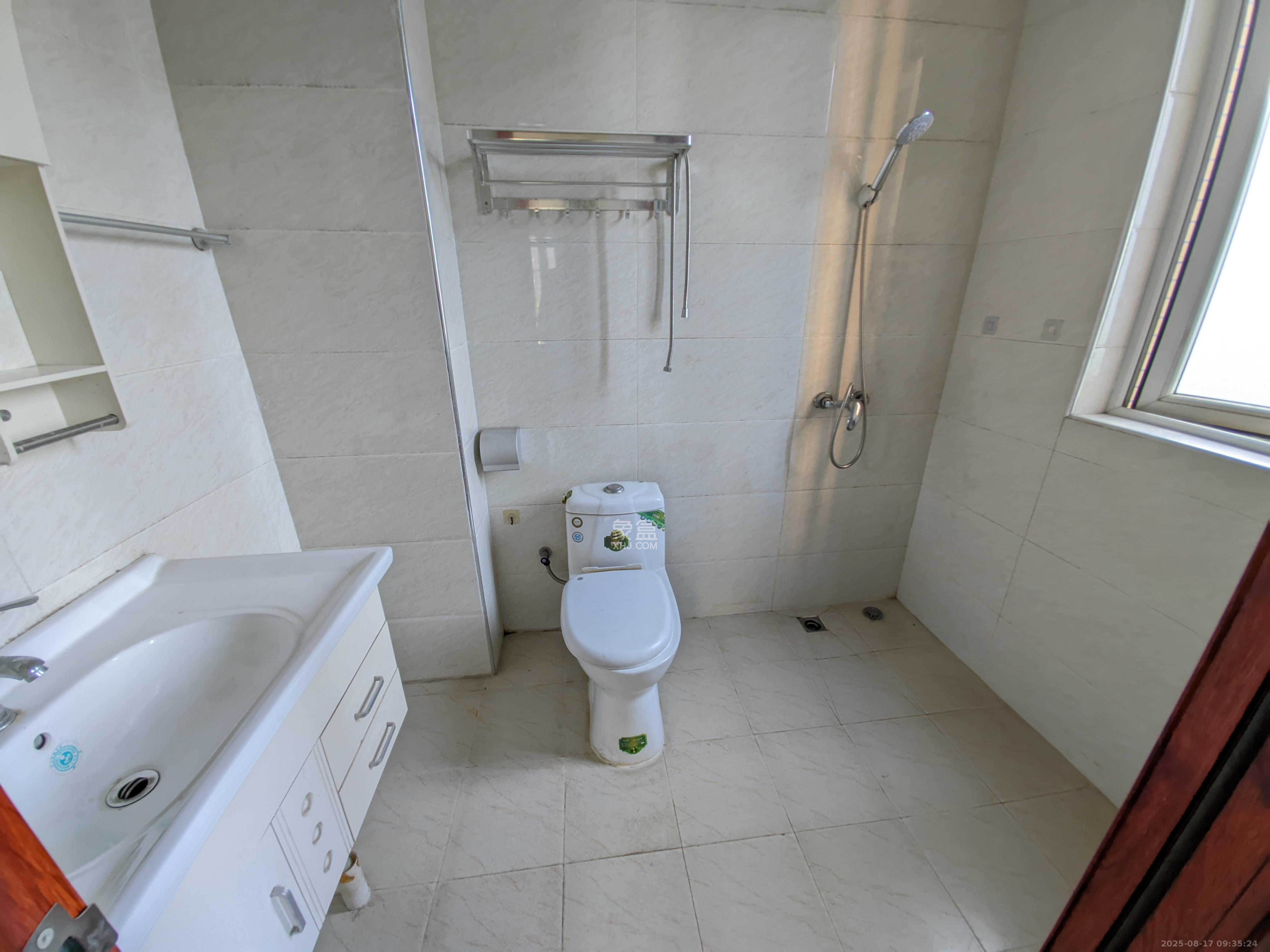 金地格林公馆 3室2厅2卫 3000.0元/月 金地格林公馆 3室2厅2卫 3000.0元/月室内图