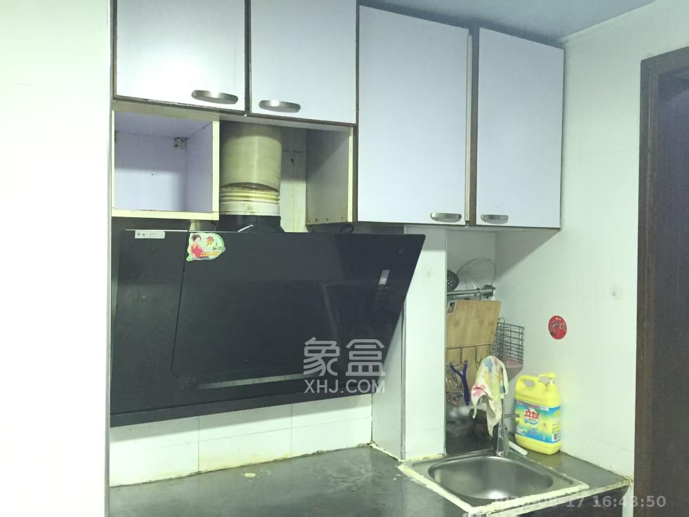 天城湖光山色  1室1厅1卫   1250.00元/月室内图