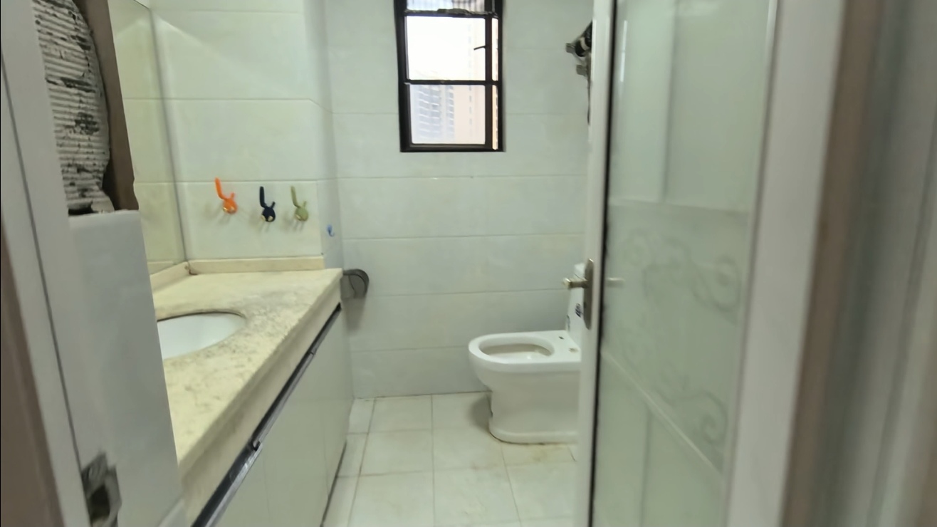 翡翠水城(住宅) 3室2厅2卫 2500.0元/月 翡翠水城(住宅) 3室2厅2卫 2500.0元/月室内图