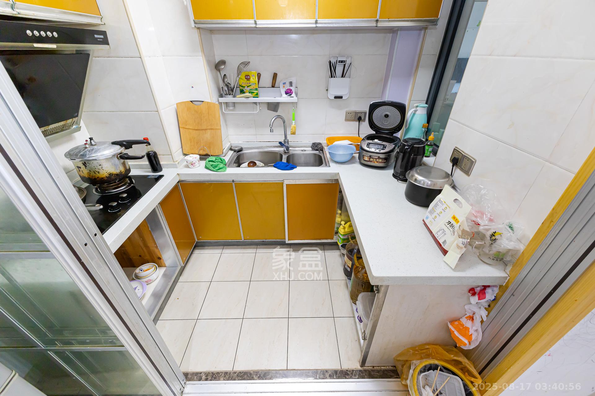 浩龙音乐界  2室2厅1卫    60.0万厨房