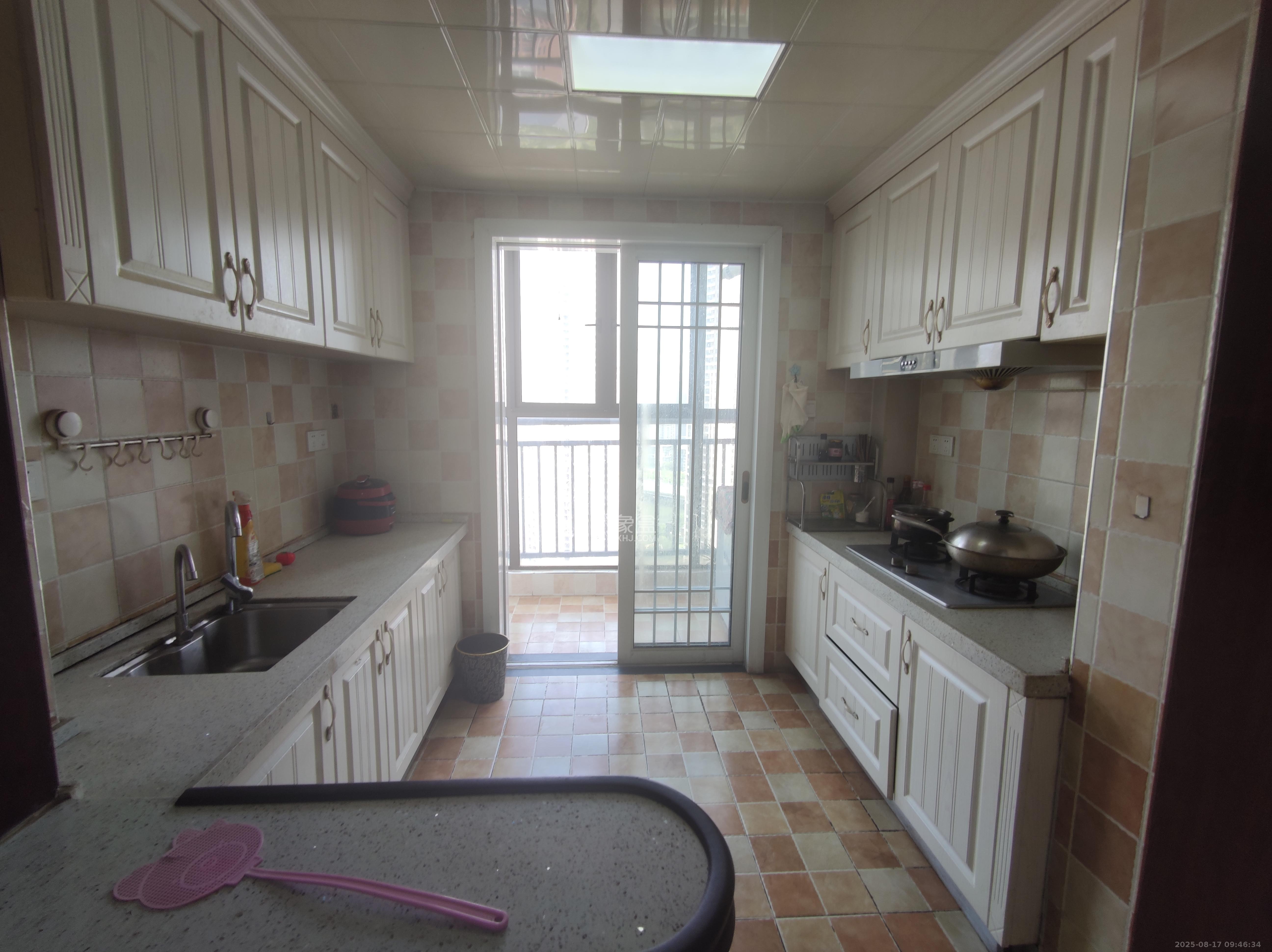 世茂外滩里(世茂铂翠湾三期) 4室2厅2卫 3800.0元/月 世茂外滩里(世茂铂翠湾三期) 4室2厅2卫 3800.0元/月室内图