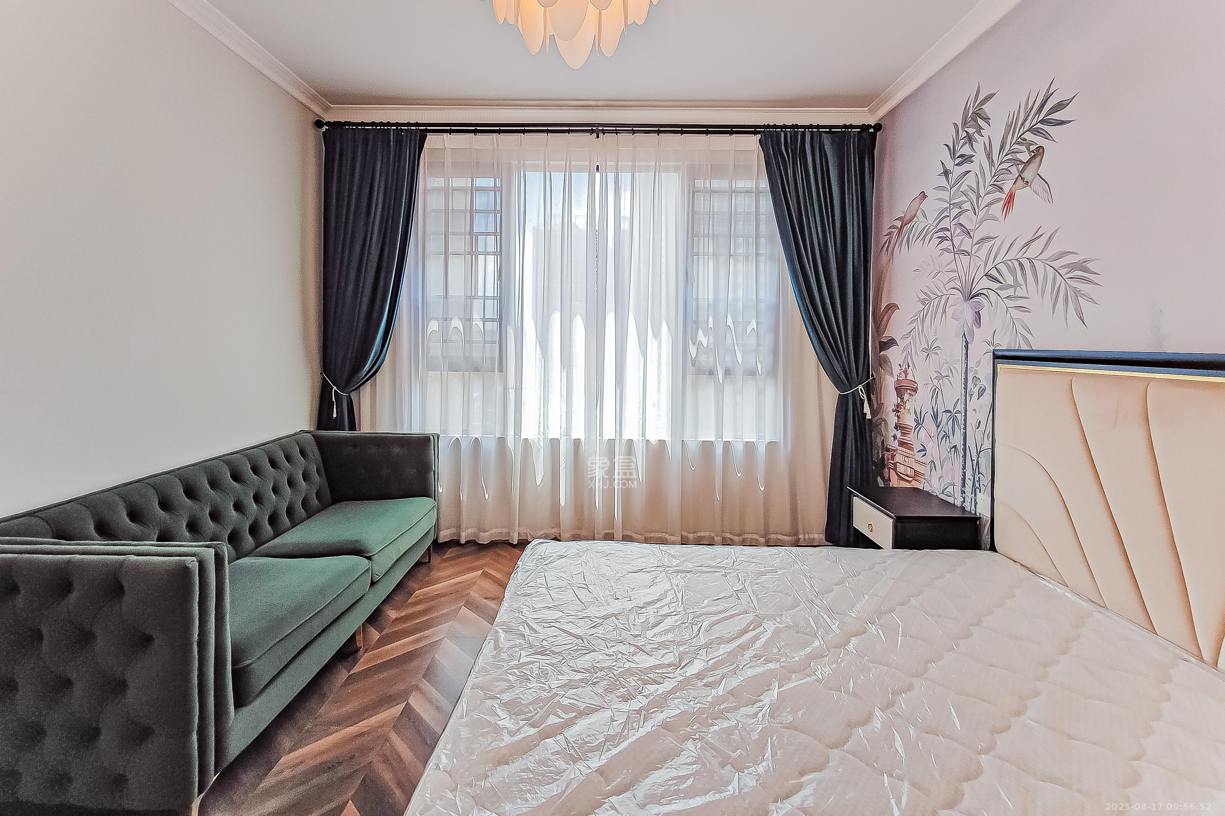 建发央玺（建发泱玺雅苑）  4室2厅2卫    320.0万卧室