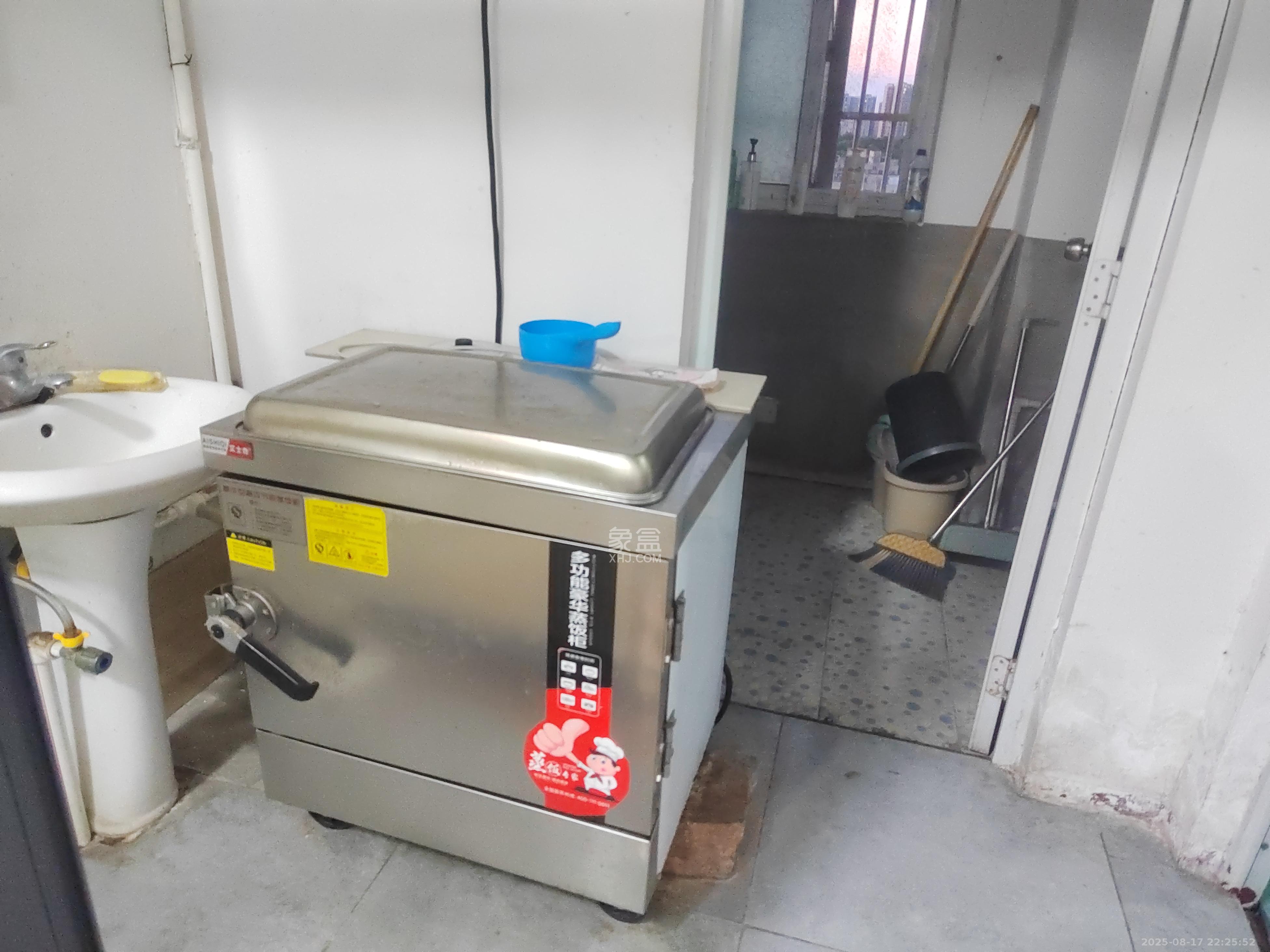 丰园城(鄱阳小区二期) 3室2厅2卫 2000.0元/月 丰园城(鄱阳小区二期) 3室2厅2卫 2000.0元/月室内图