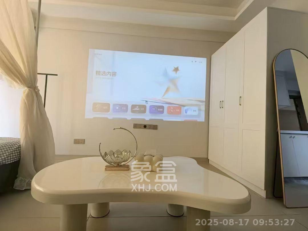 卓越江岸  2室2厅1卫    2200.0元/月 卓越江岸  2室2厅1卫    2200.0元/月