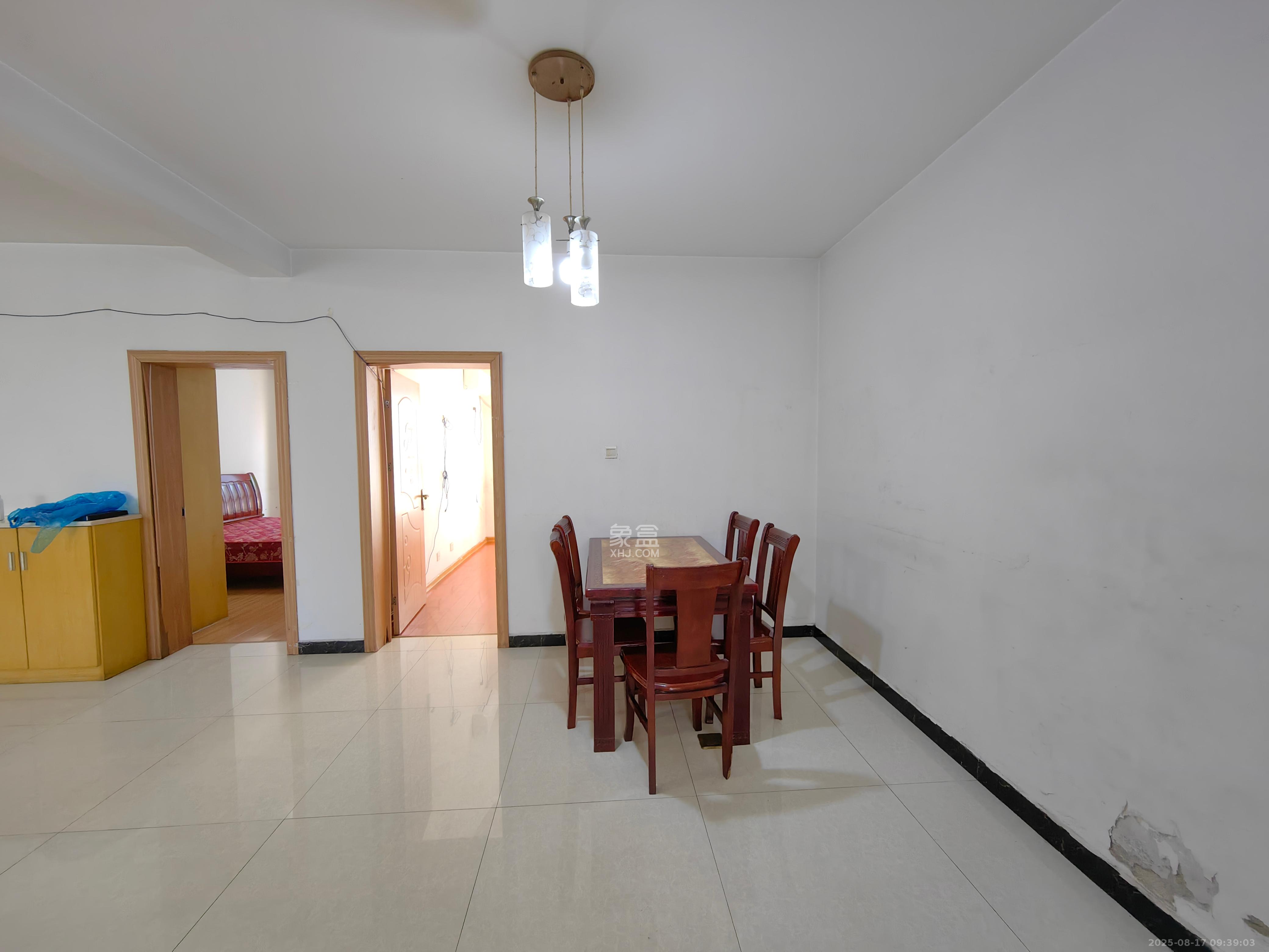 湘楚家园 2室2厅1卫 1000.0元/月 湘楚家园 2室2厅1卫 1000.0元/月室内图