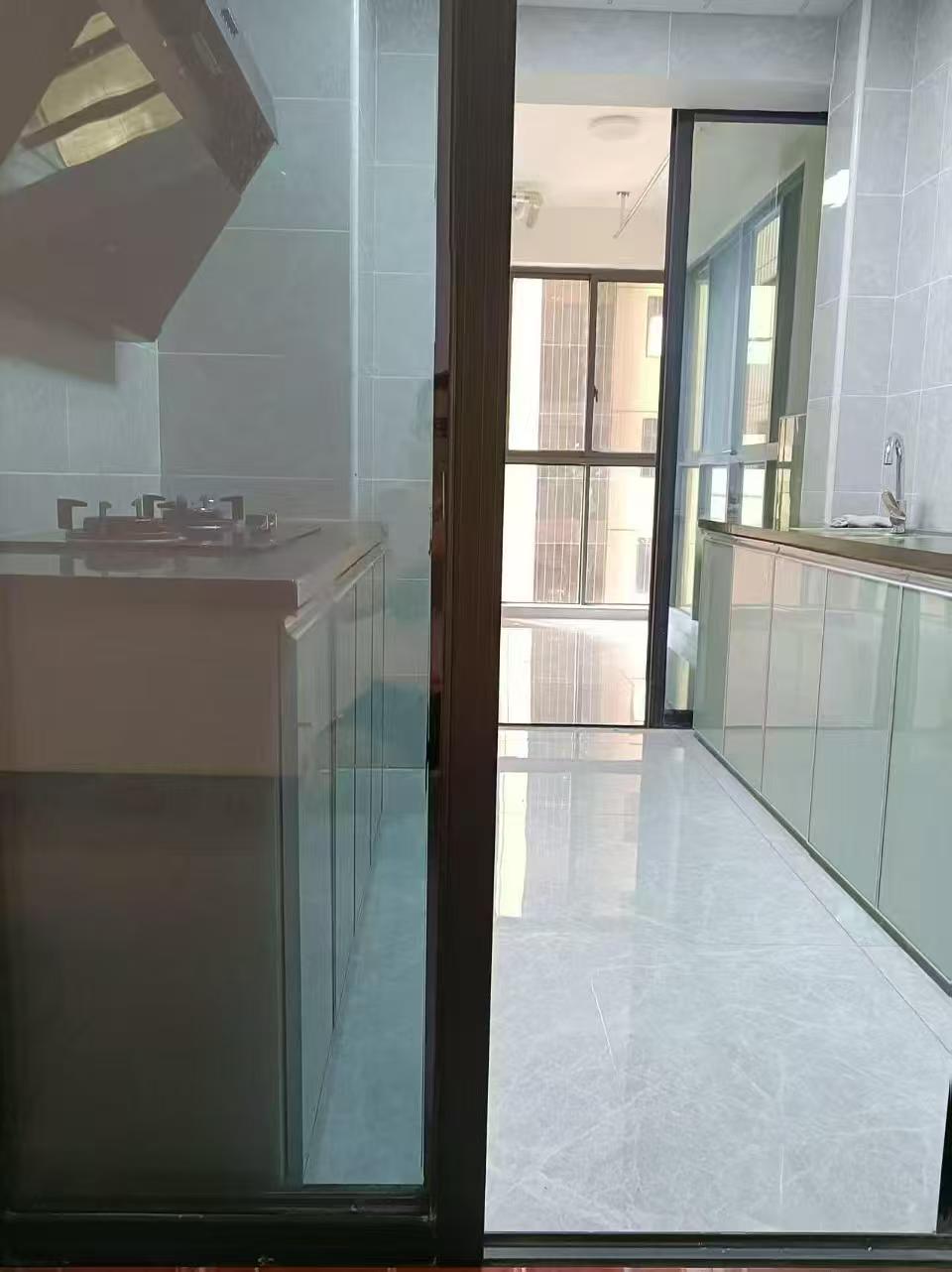 雅颂居  3室2厅2卫   2300.00元/月室内图