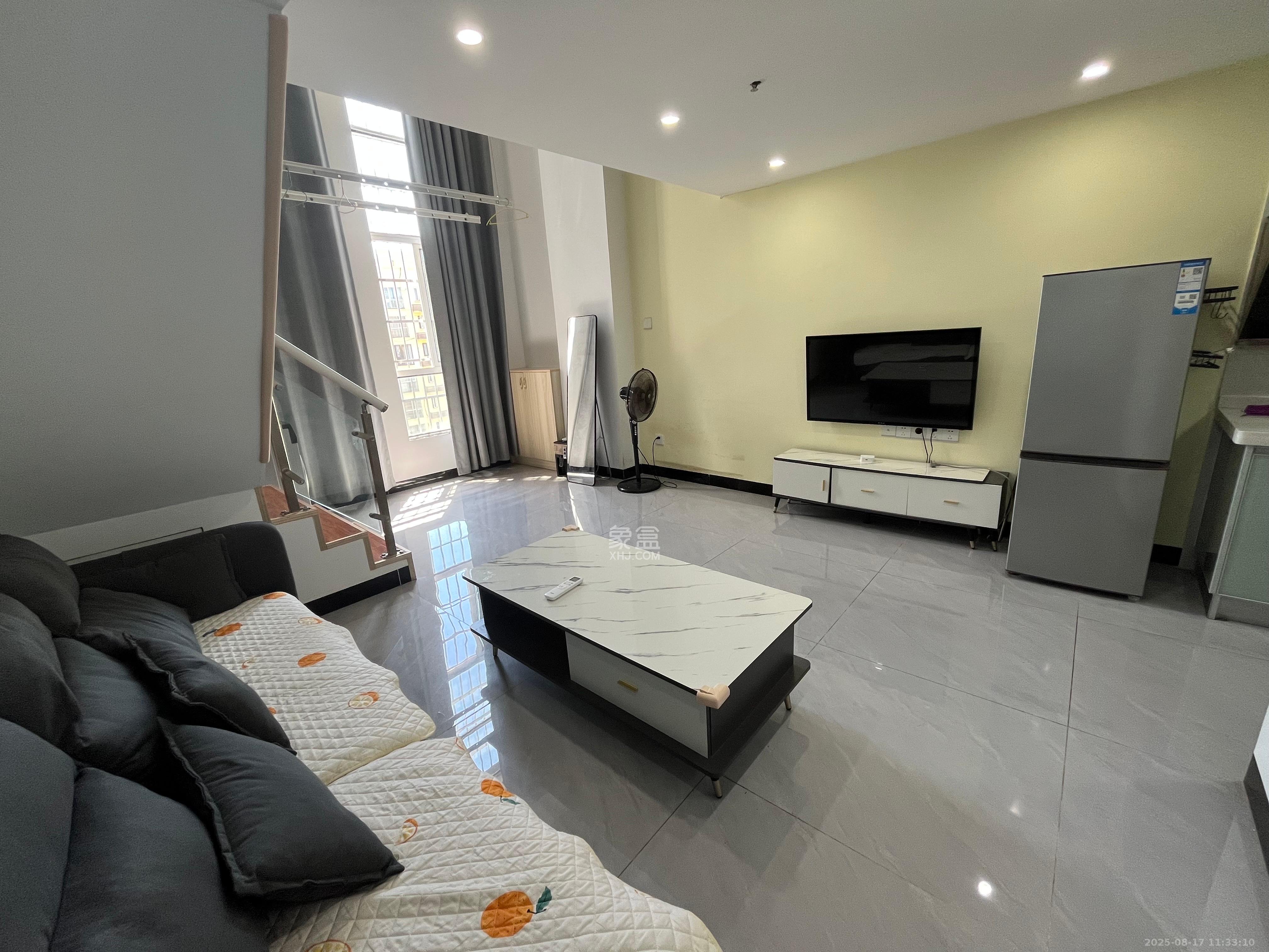 MOMA当代广场  1室1厅1卫    1300.0元/月 MOMA当代广场  1室1厅1卫    1300.0元/月室内图