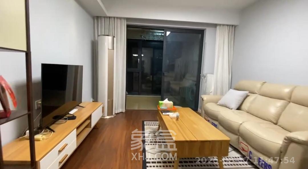 万科魅力之城观澜里 3室2厅2卫 2800.0元/月 万科魅力之城观澜里 3室2厅2卫 2800.0元/月室内图