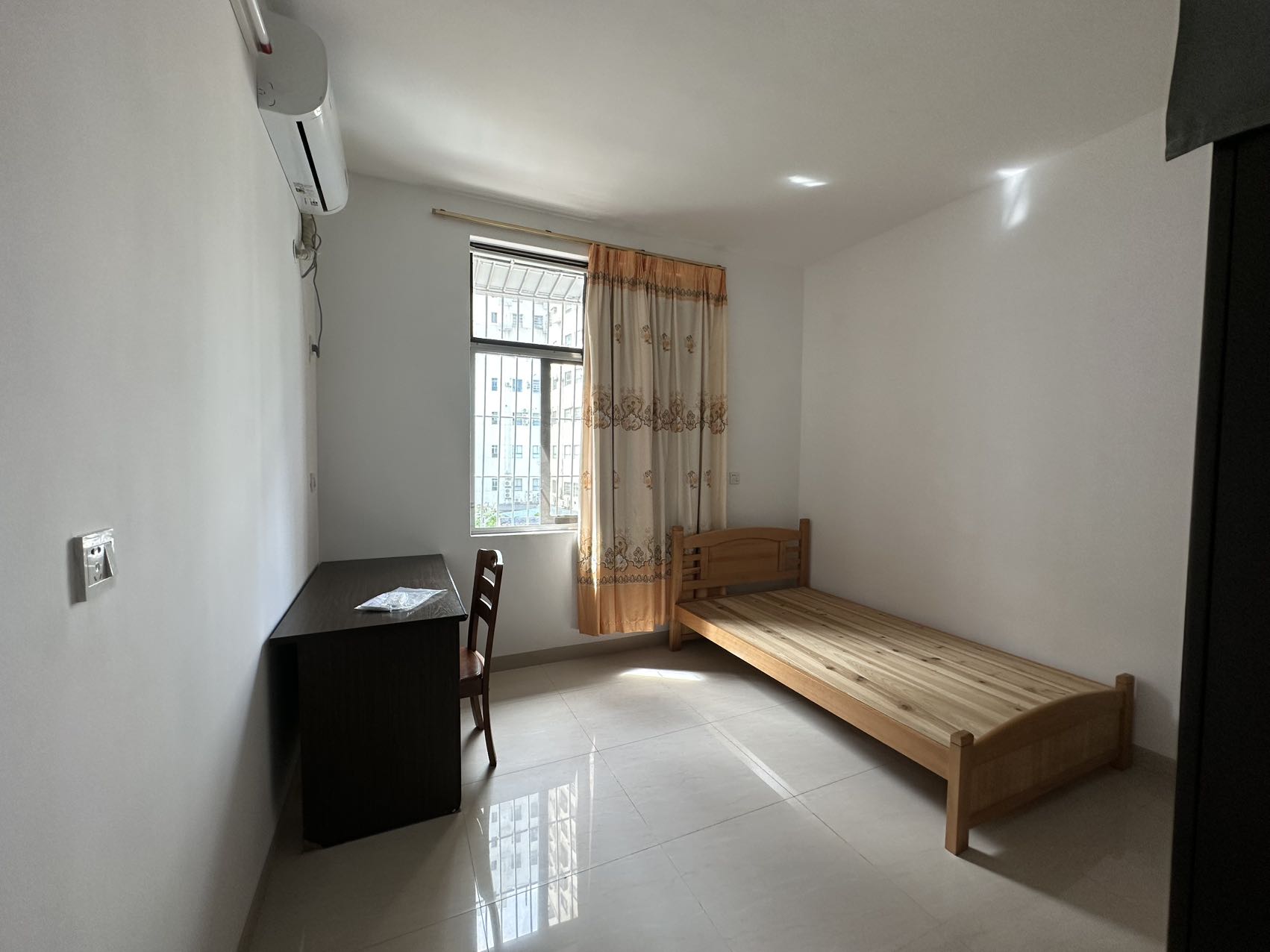 省建筑设计科研所宿舍 2室2厅1卫 2100.0元/月 省建筑设计科研所宿舍 2室2厅1卫 2100.0元/月室内图