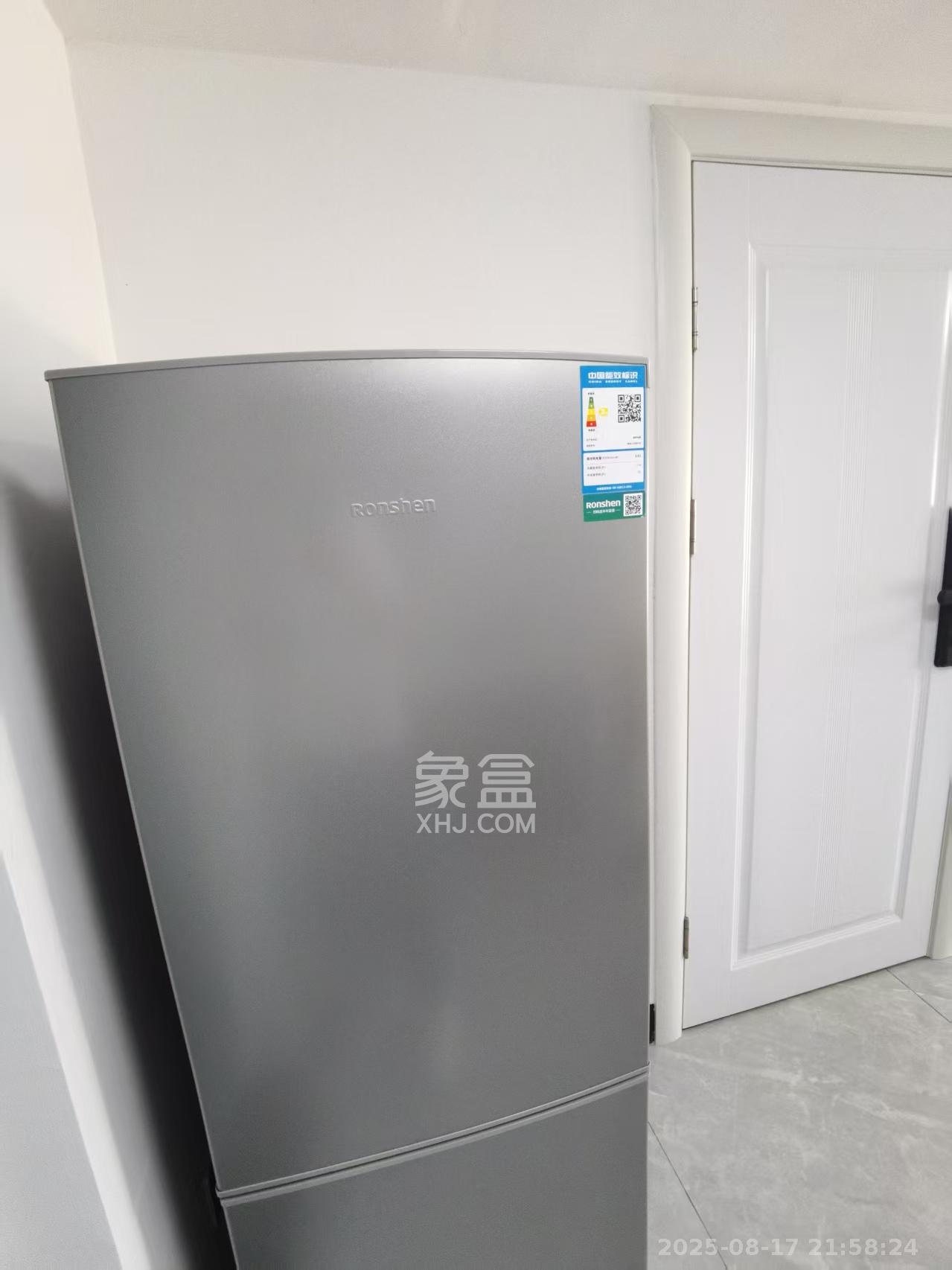 金地中交麓谷香颂(金地中交雅苑) 1室1厅1卫 1300.0元/月 金地中交麓谷香颂(金地中交雅苑) 1室1厅1卫 1300.0元/月室内图