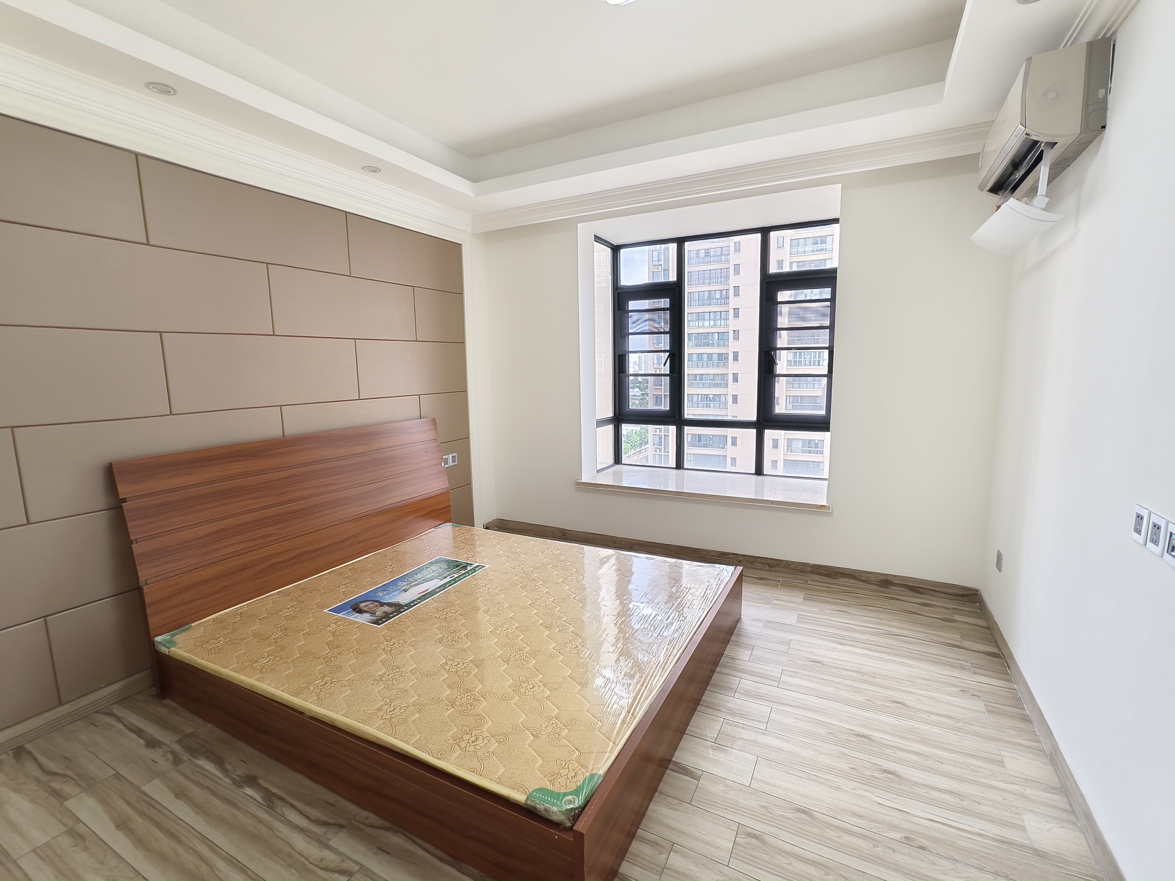 海阔天空-国瑞城二期(雅仕苑) 3室2厅1卫 3800.0元/月 海阔天空-国瑞城二期(雅仕苑) 3室2厅1卫 3800.0元/月室内图