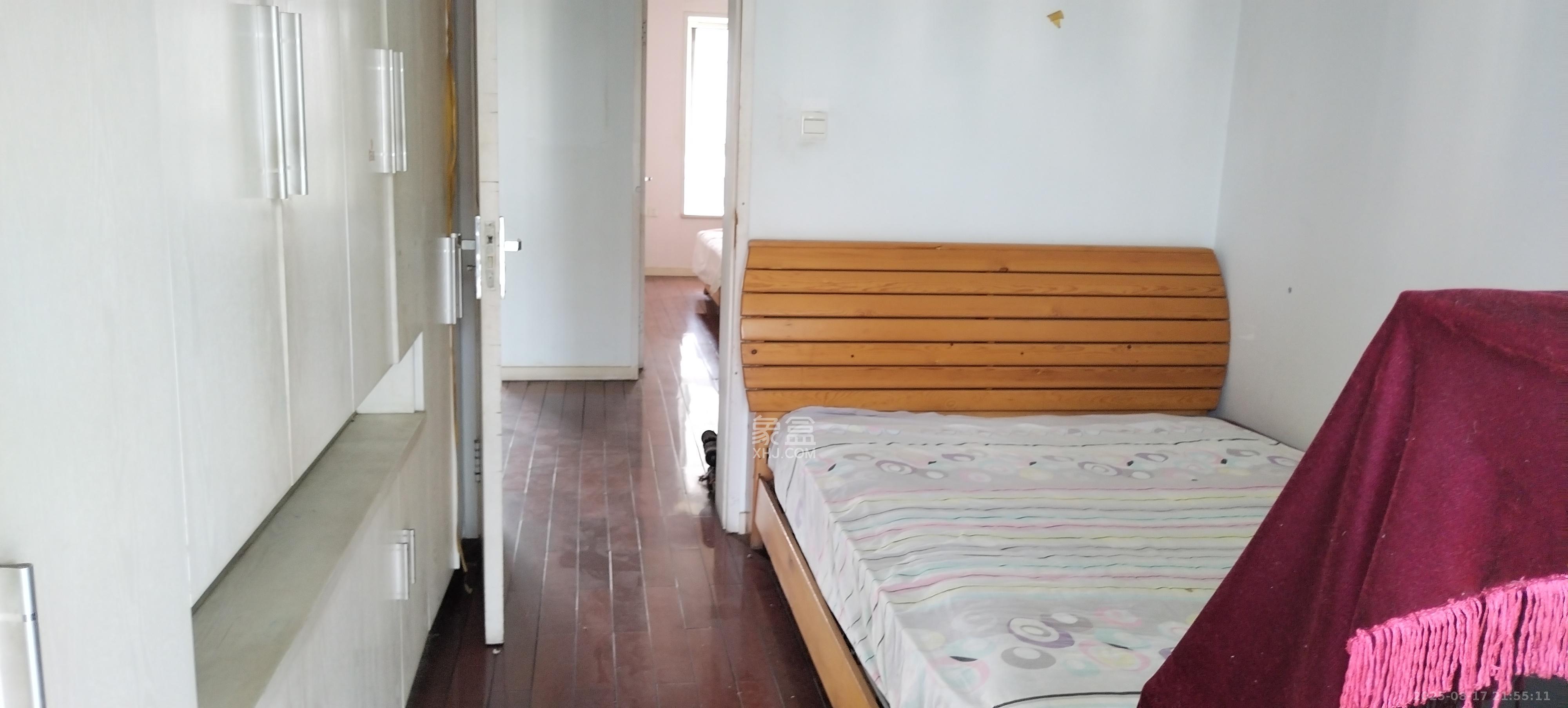 新点苑  4室2厅2卫    1800.0元/月室内图