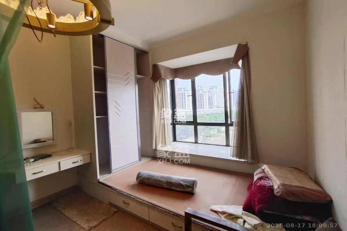 华晨国际公馆  3室2厅2卫    8000.0元/月 华晨国际公馆  3室2厅2卫    8000.0元/月室内图